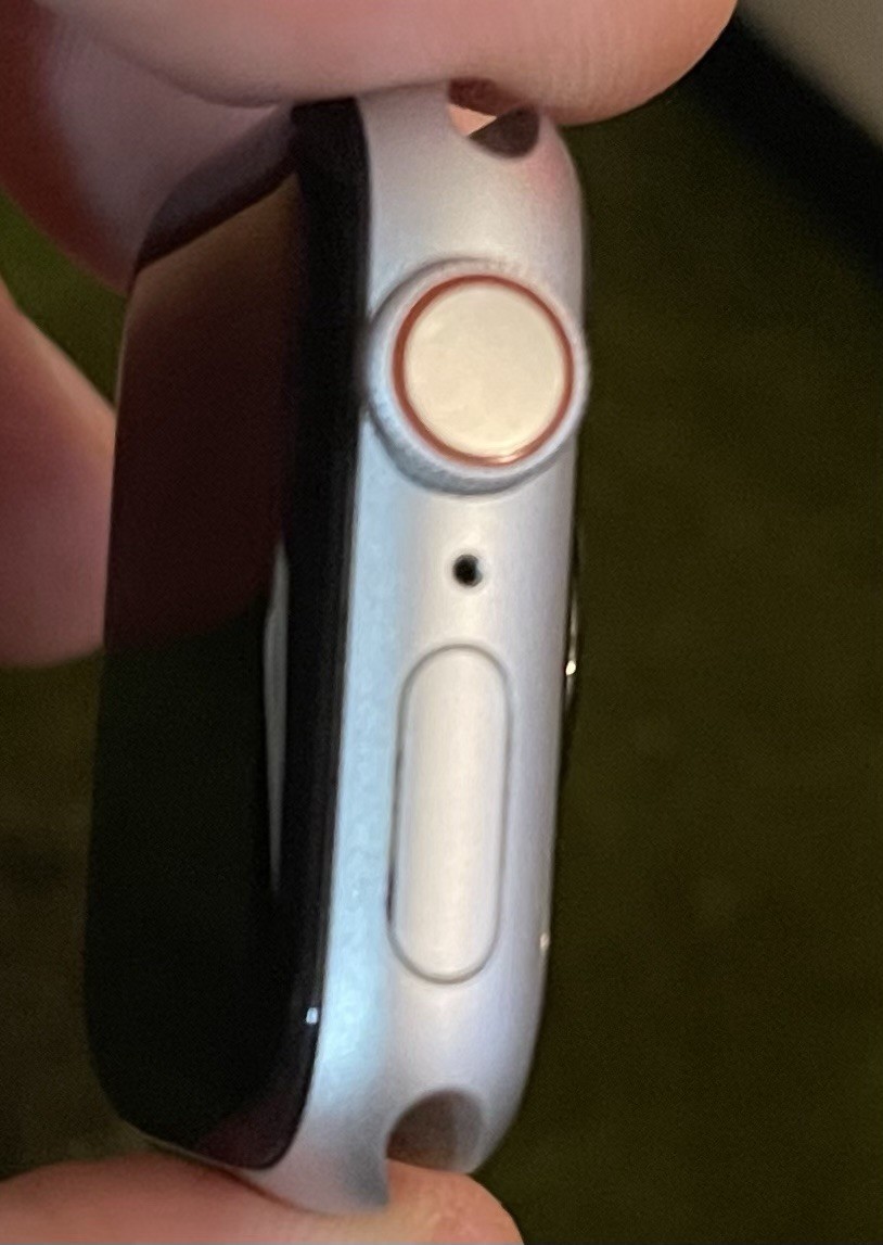 Apple Watch Series 6 Nike 40mm Aluminum Case with Pure Platinum/Black Sport Band