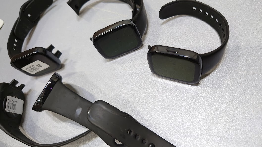Lot of 10 Smart Watches – For Parts, Not Working, Signs of Use