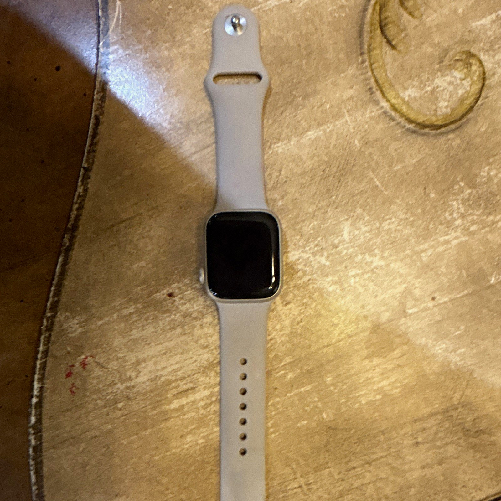 Apple Watch 45mm Silver Aluminum Case White Silicone Band Heart Rate Monitor