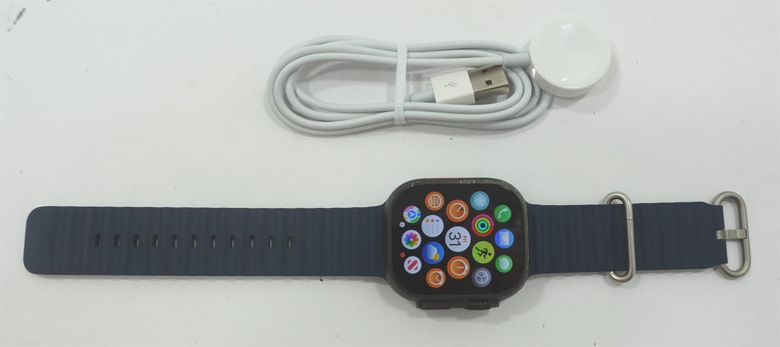 Apple Watch Ultra 2 GPS LTE – 49MM Titanium A2986 Smartwatch
