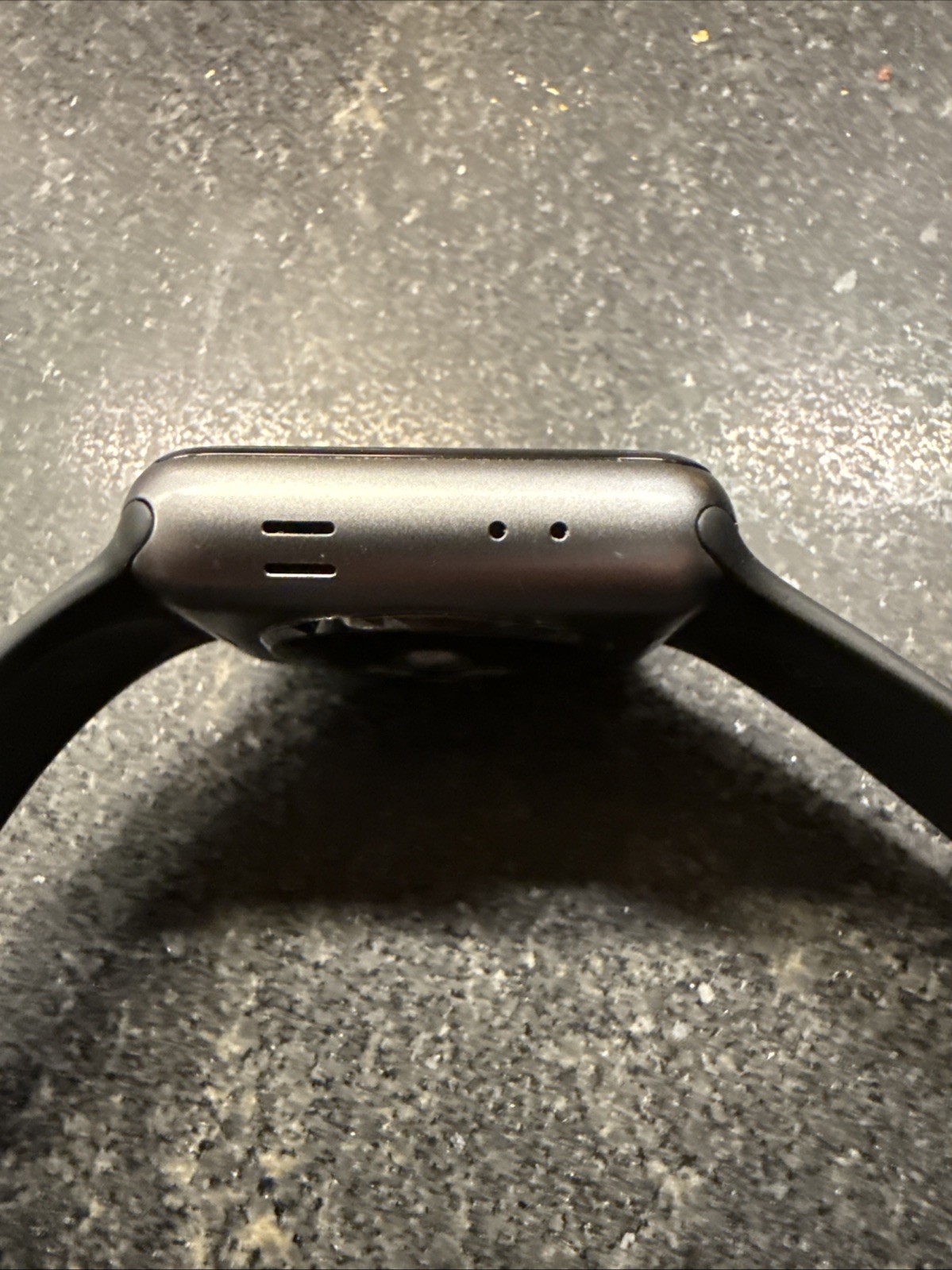 Apple Watch Series 3 42mm Space Gray – GPS + Cellular LTE Version – Cracked Scr
