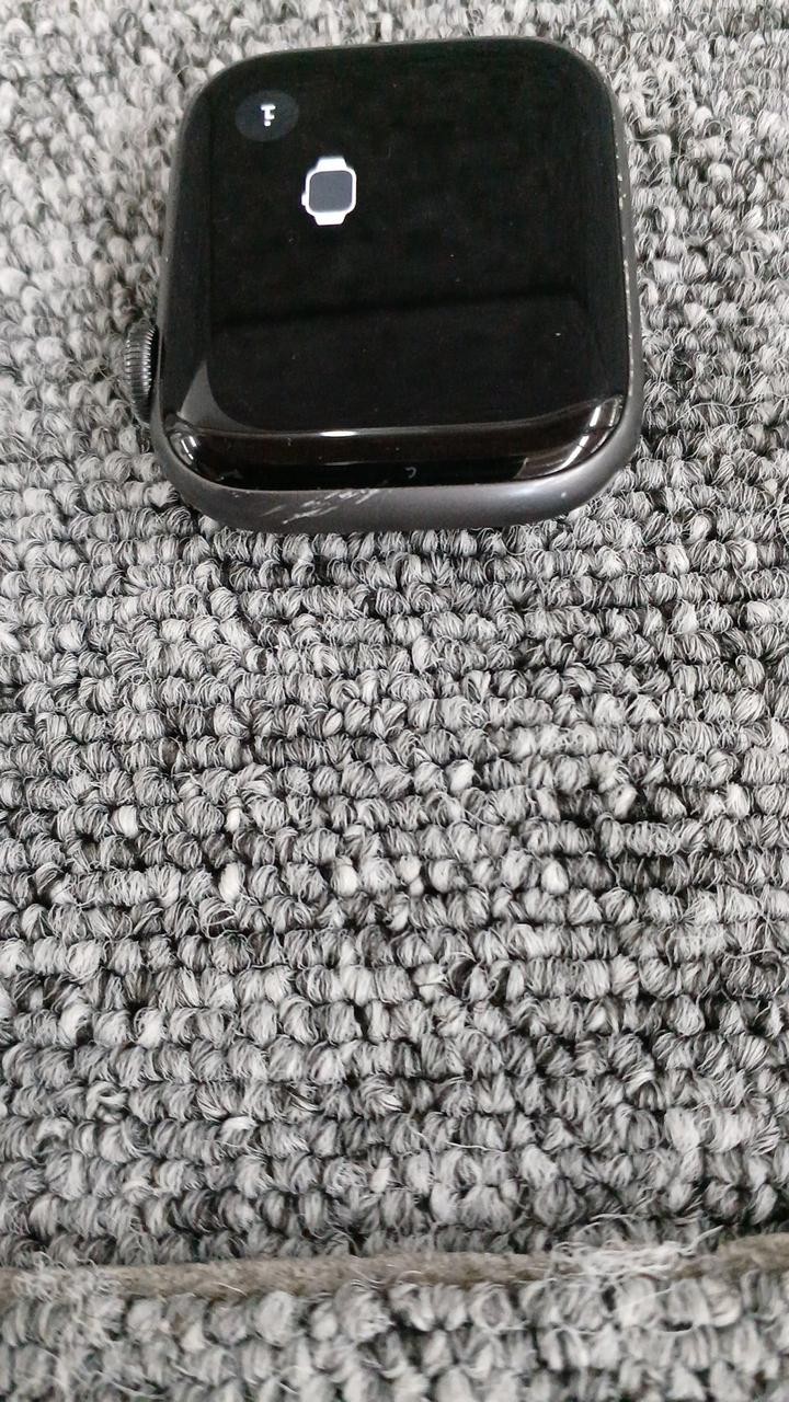 Apple Watch Series 5 Nike 44mm 32GB GPS Smartwatch No Band