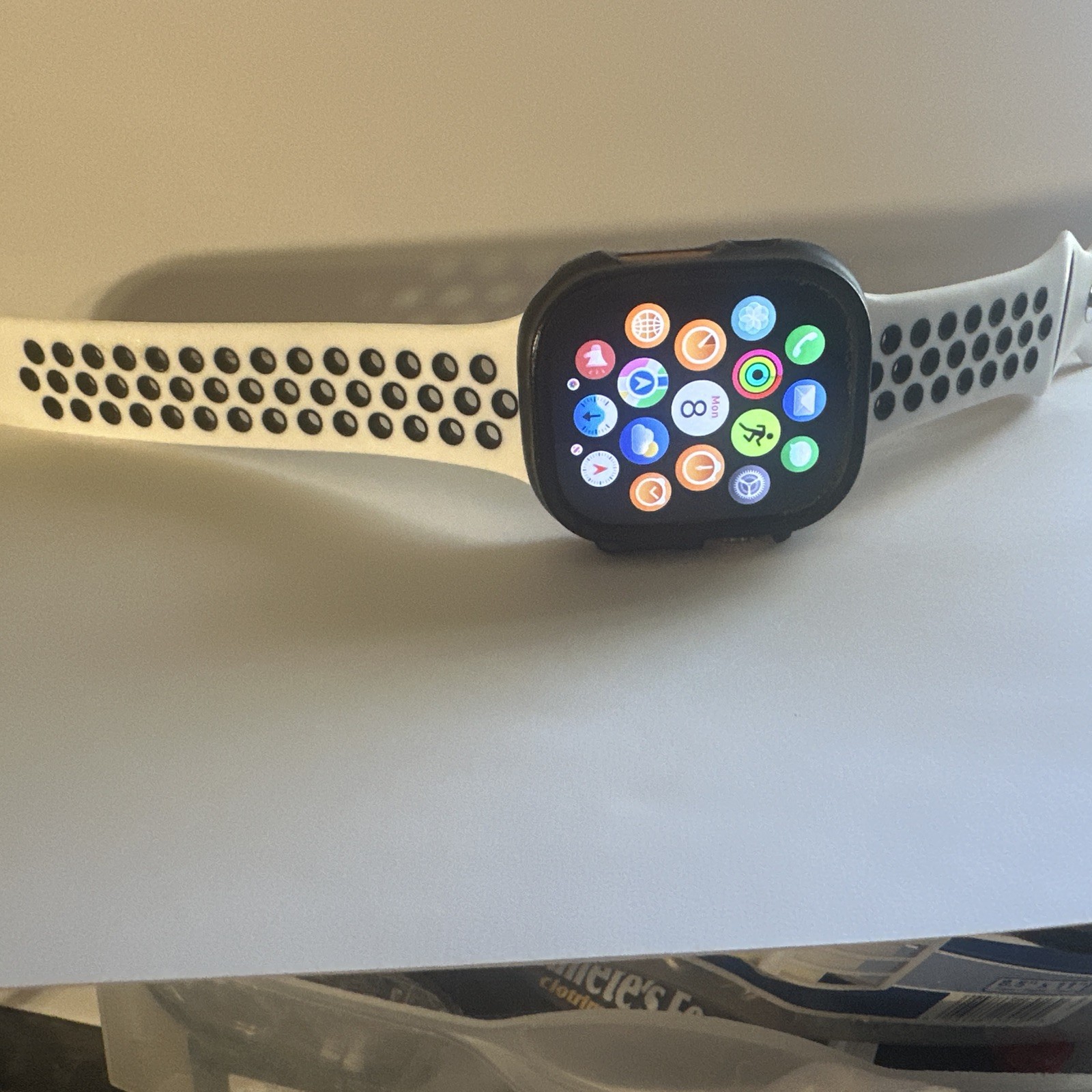 Apple Watch Ultra 1 Unlocked Developer Beta, WatchOS 26