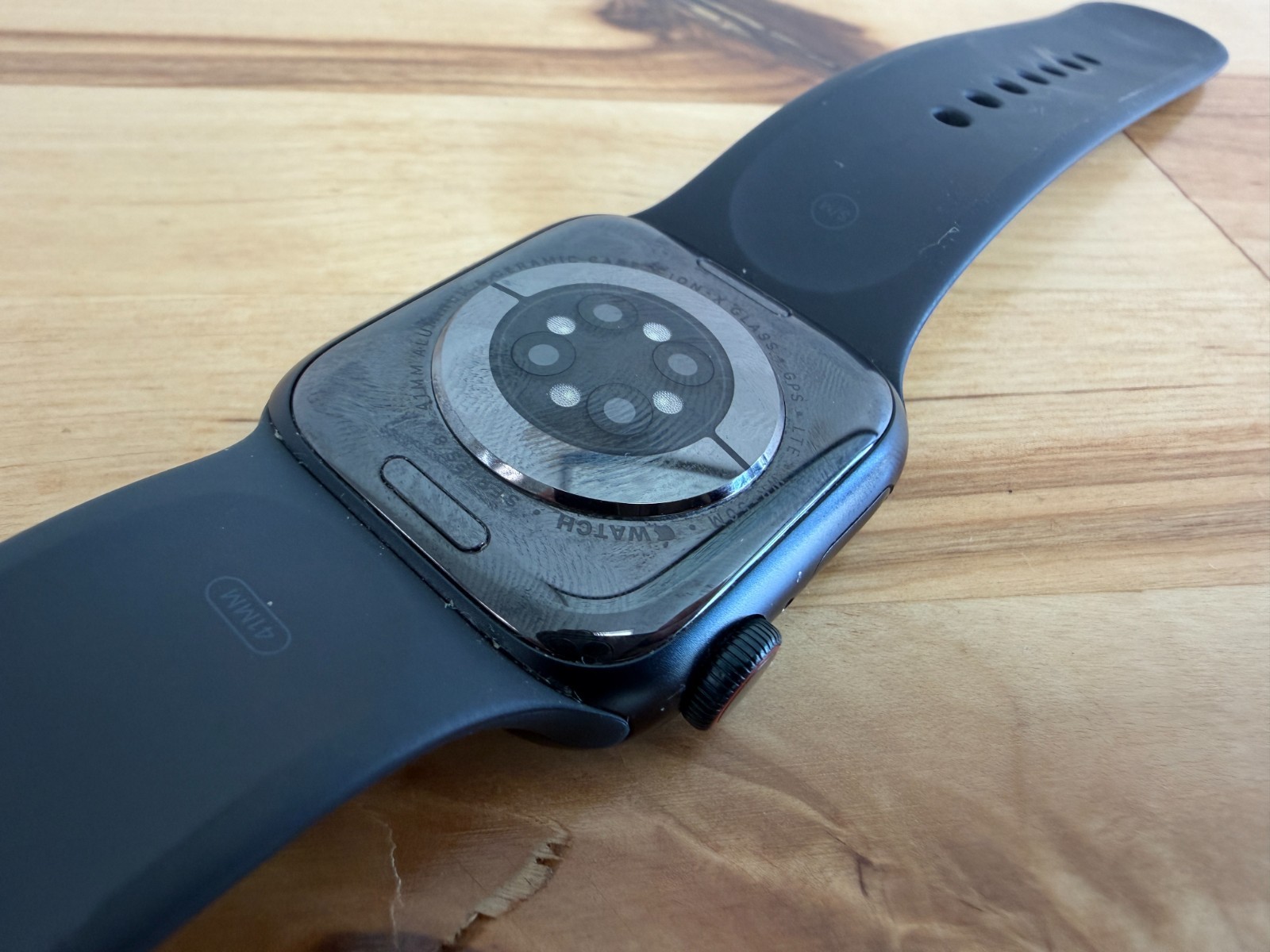Apple Watch Series 8 / 41MM GPS+Cellular Unlocked Midnight Aluminum Case A2772