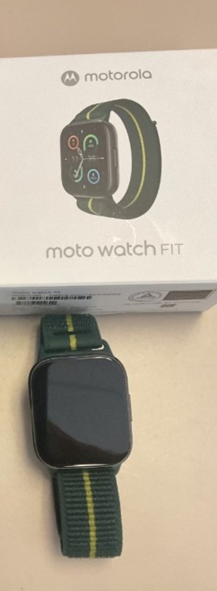 Motorola Moto Watch Fit 44mm Metal Black Case Green Fabric Band Fitness