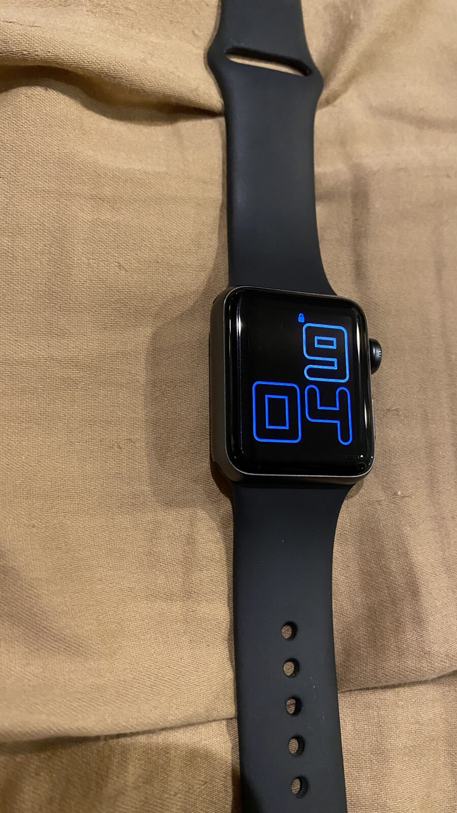 Apple Watch Series 3 38 mm Gray Case Black Aluminium Smartwatch – MTF02LLA