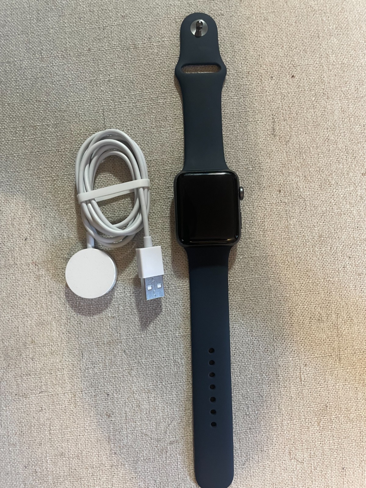 Apple Watch Series 3 42mm GPS – 8GB – Funciona Perfecto – Incluye Cargador