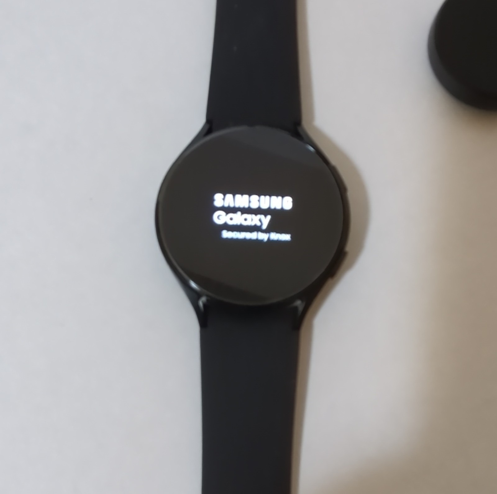 Samsung Galaxy Watch4 44mm 16GB Black Bluetooth Wi-Fi GPS Smartwatch