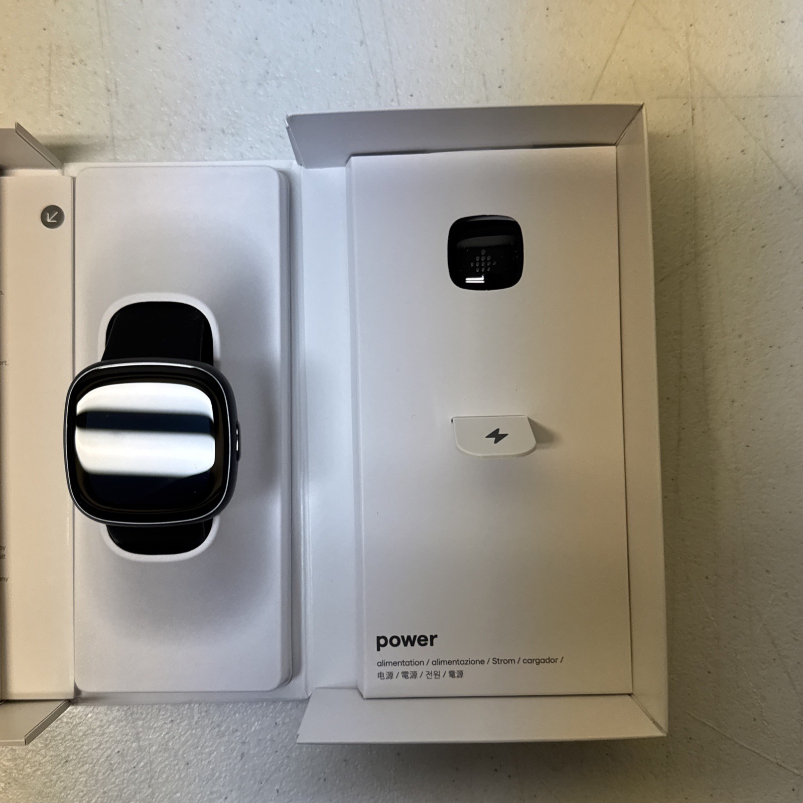 Fitbit Versa 4 Fitness Smartwatch GPS Heart Rate Sleep Tracking Black Graphite