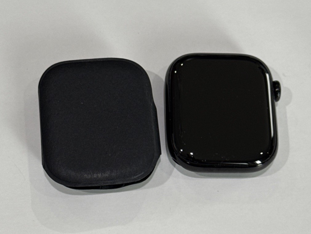 Apple Watch Series 11 42mm Jet Black Aluminum – Black Sport Band New, No Box