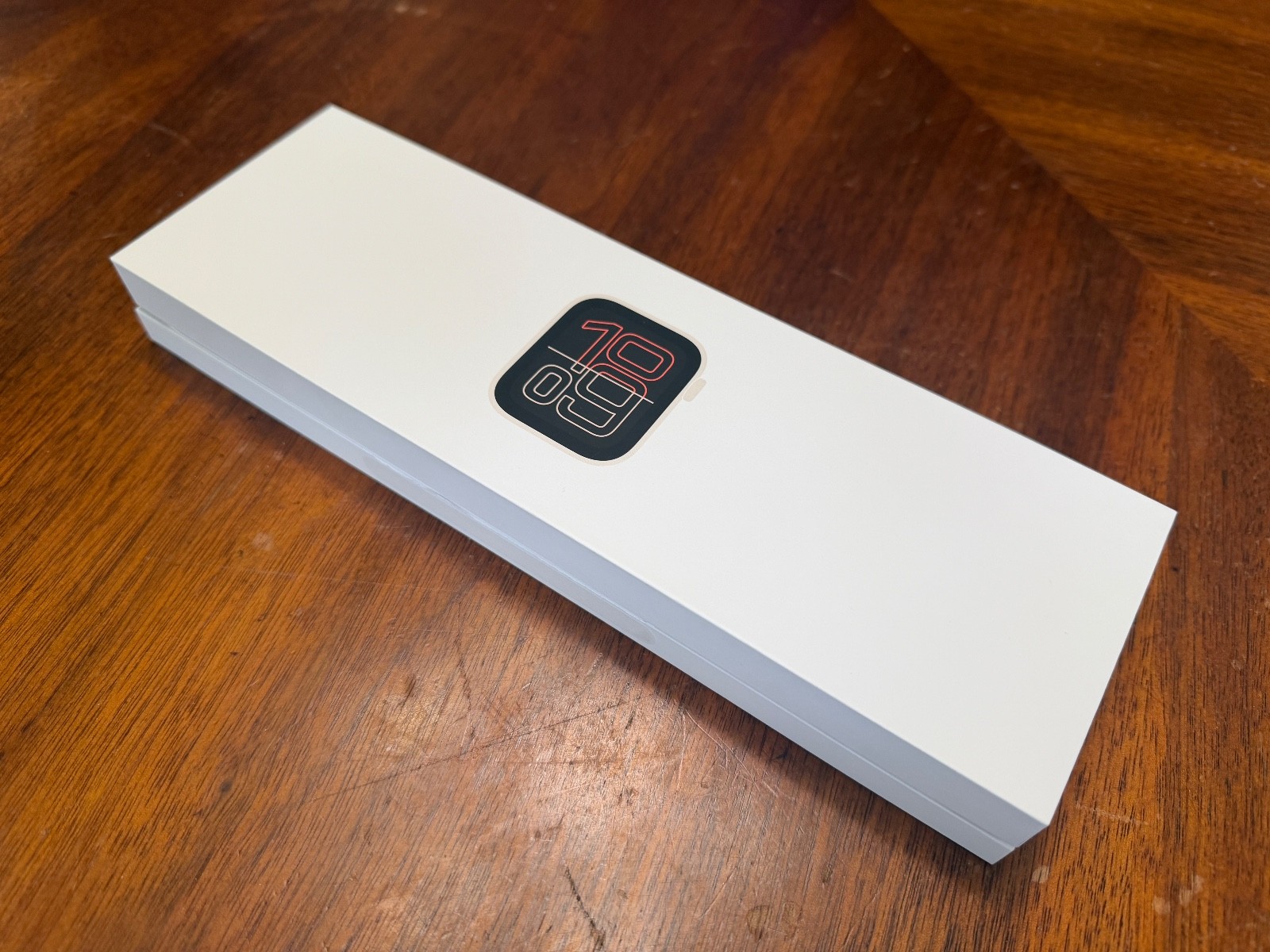 Apple Watch SE 3 40mm GPS Starlight w/ S/M Starlight Sport Band