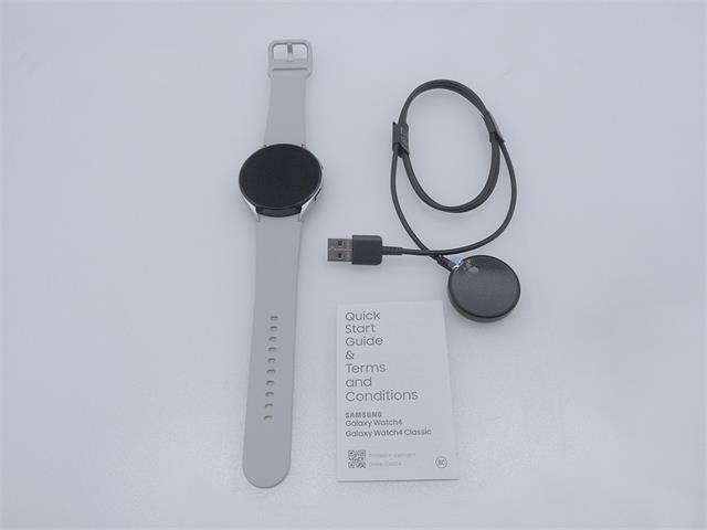 Samsung Silver Galaxy Watch 4 44mm Bluetooth Smartwatch SM-R870NZSAXAA