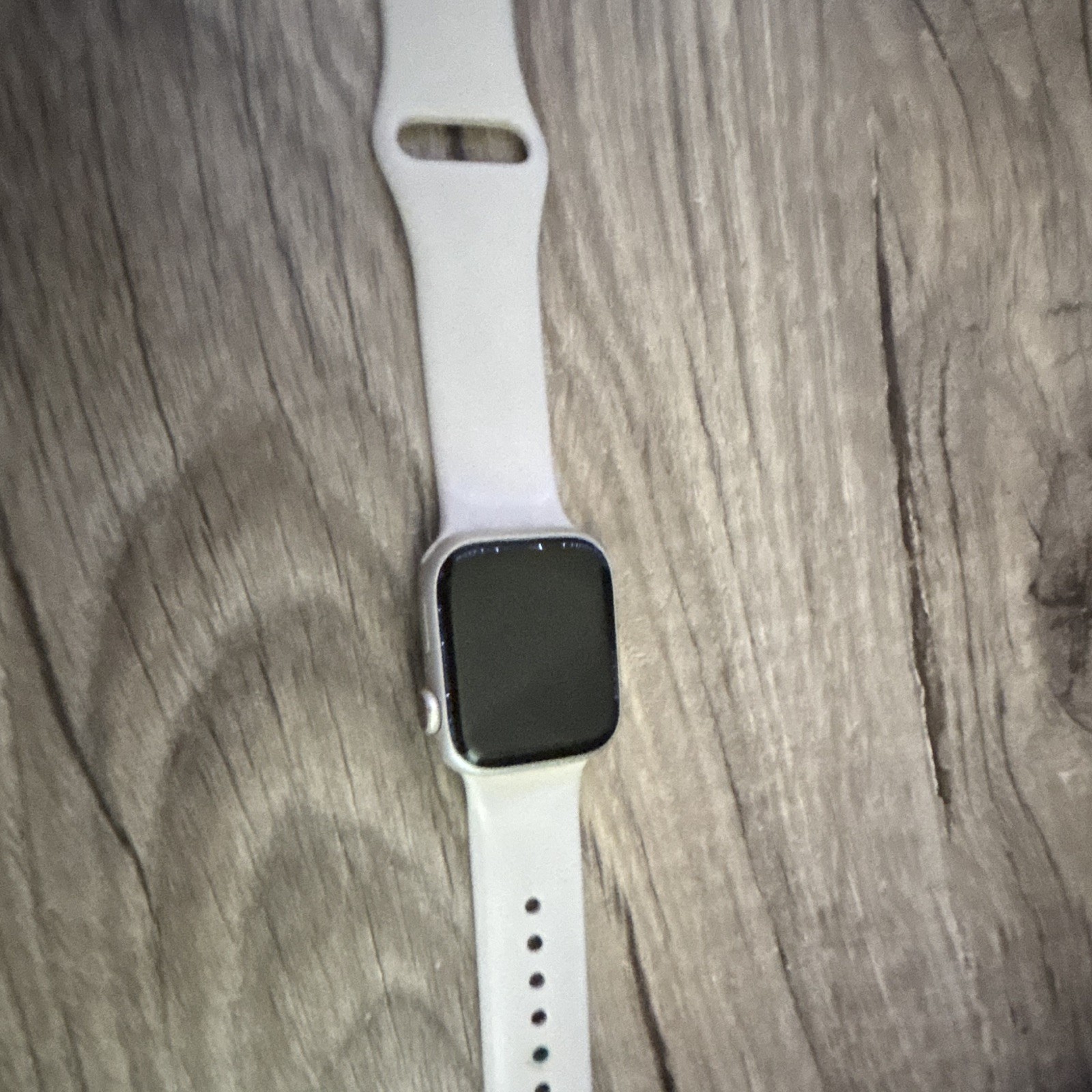 Apple Watch 40mm Silver Aluminum Case White Silicone Band Bluetooth Unlocked