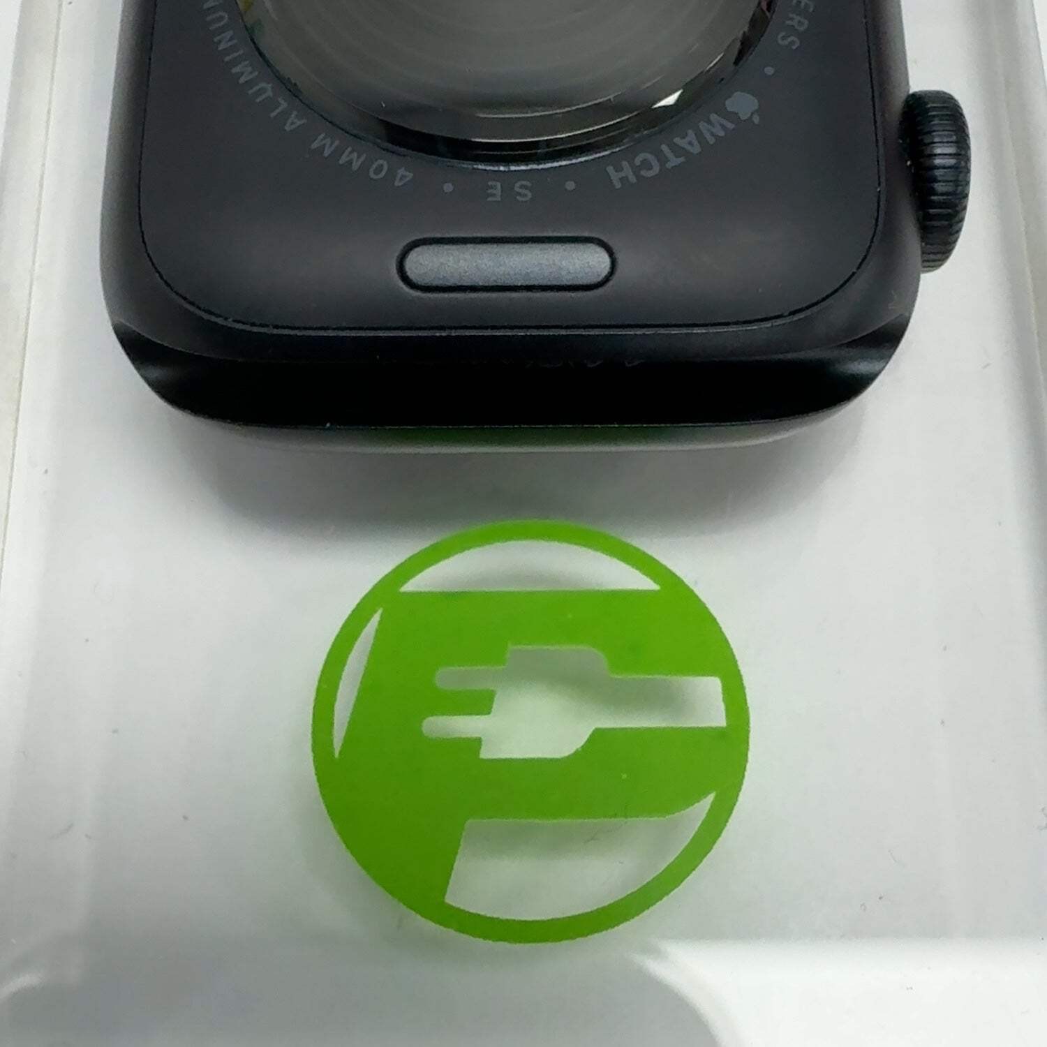 GPS Only Apple Watch SE 3 40MM Midnight Aluminum MEPC4LW/A Face Only