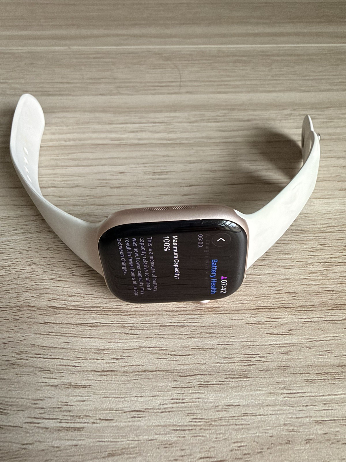 Apple Watch Series 10 46 mm GPS Rose Gold Case w/ Light Blush Sport S/M