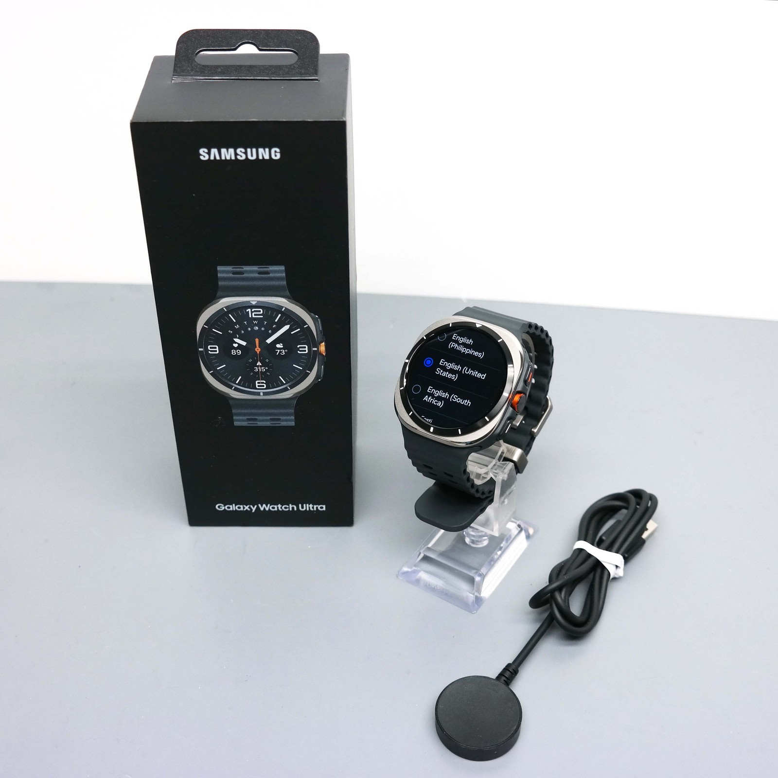 Samsung Galaxy Watch Ultra SM-L705U Smartwatch 47mm LTE – Titanium Silver