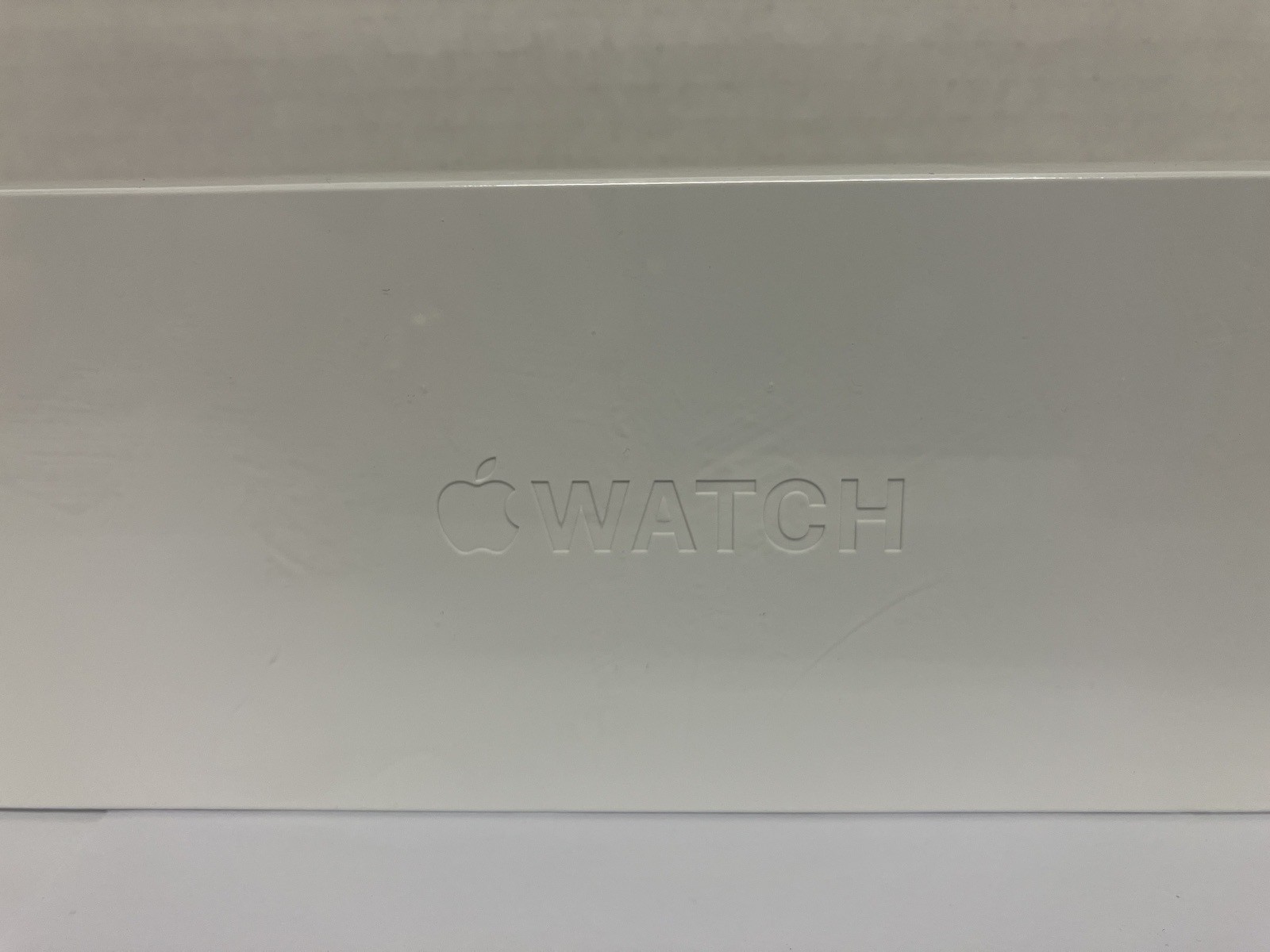 NOS Sealed Apple Watch Series 4 44 mm Space Gray Aluminum Case Black Sport Band