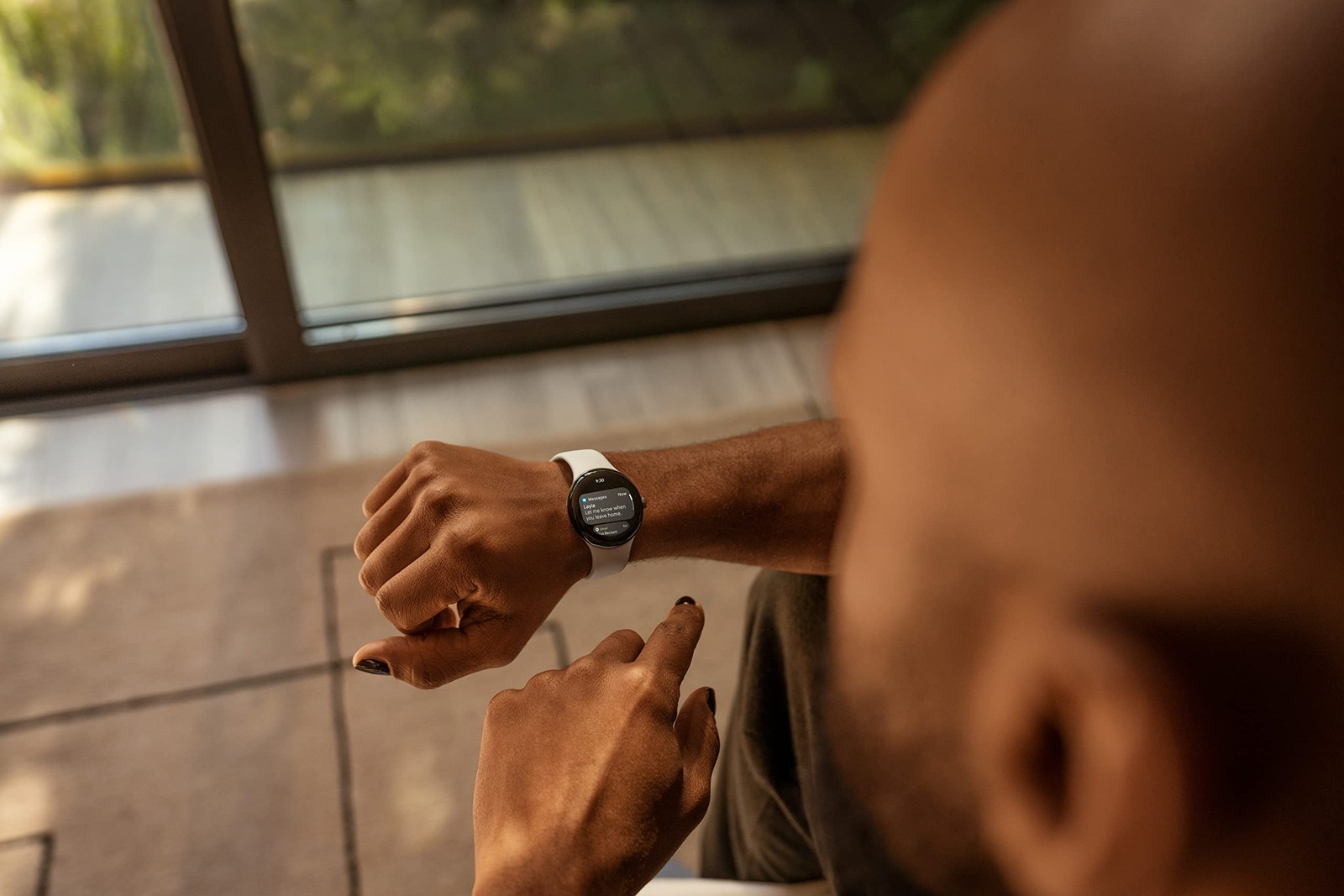 Google Pixel Smartwatch with Fitbit Activity Tracking – White Chalk