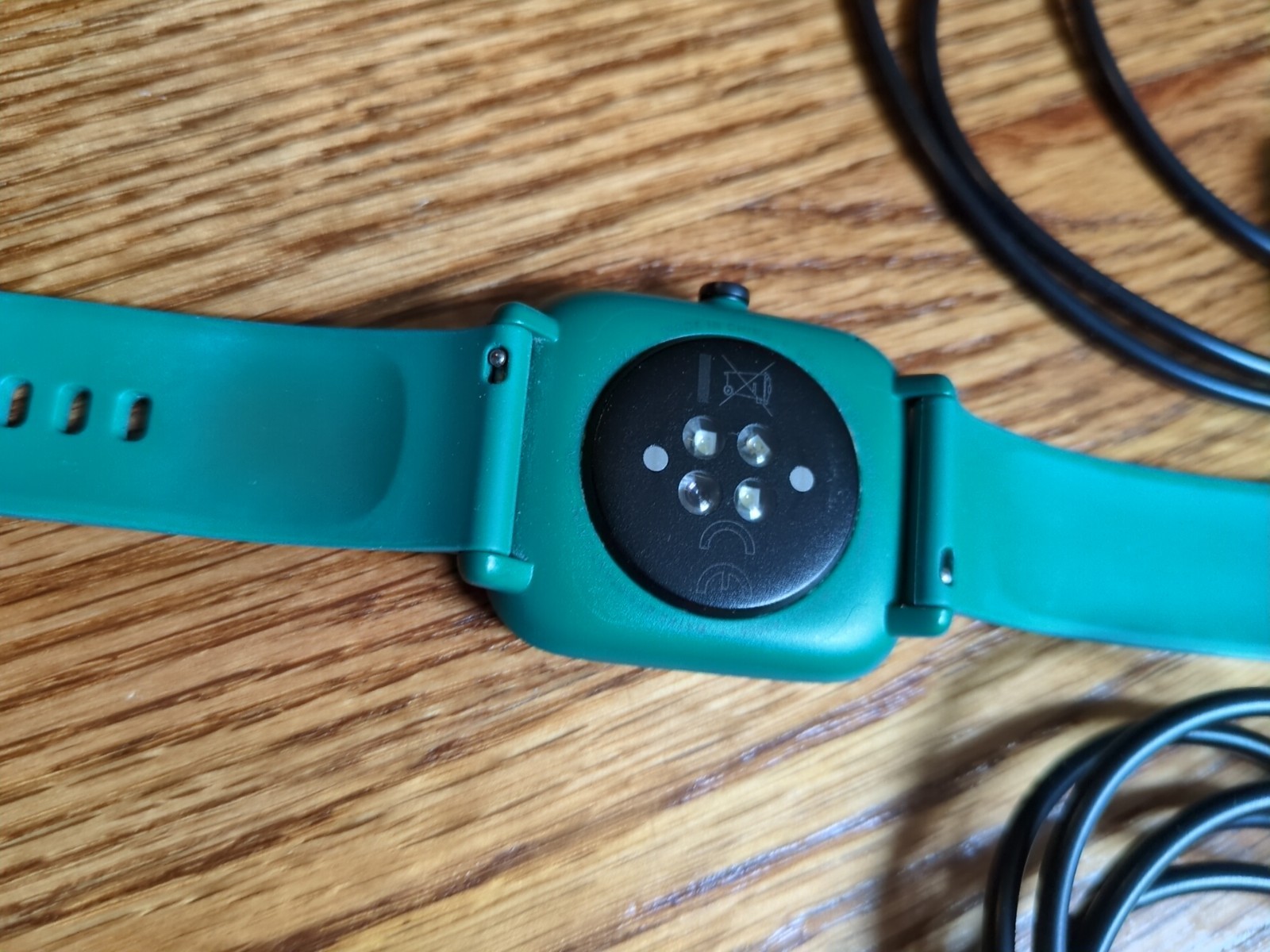 LOT Amazfit Bip U Pro Smart Watch with Band For Parts & 2 Working Chargers