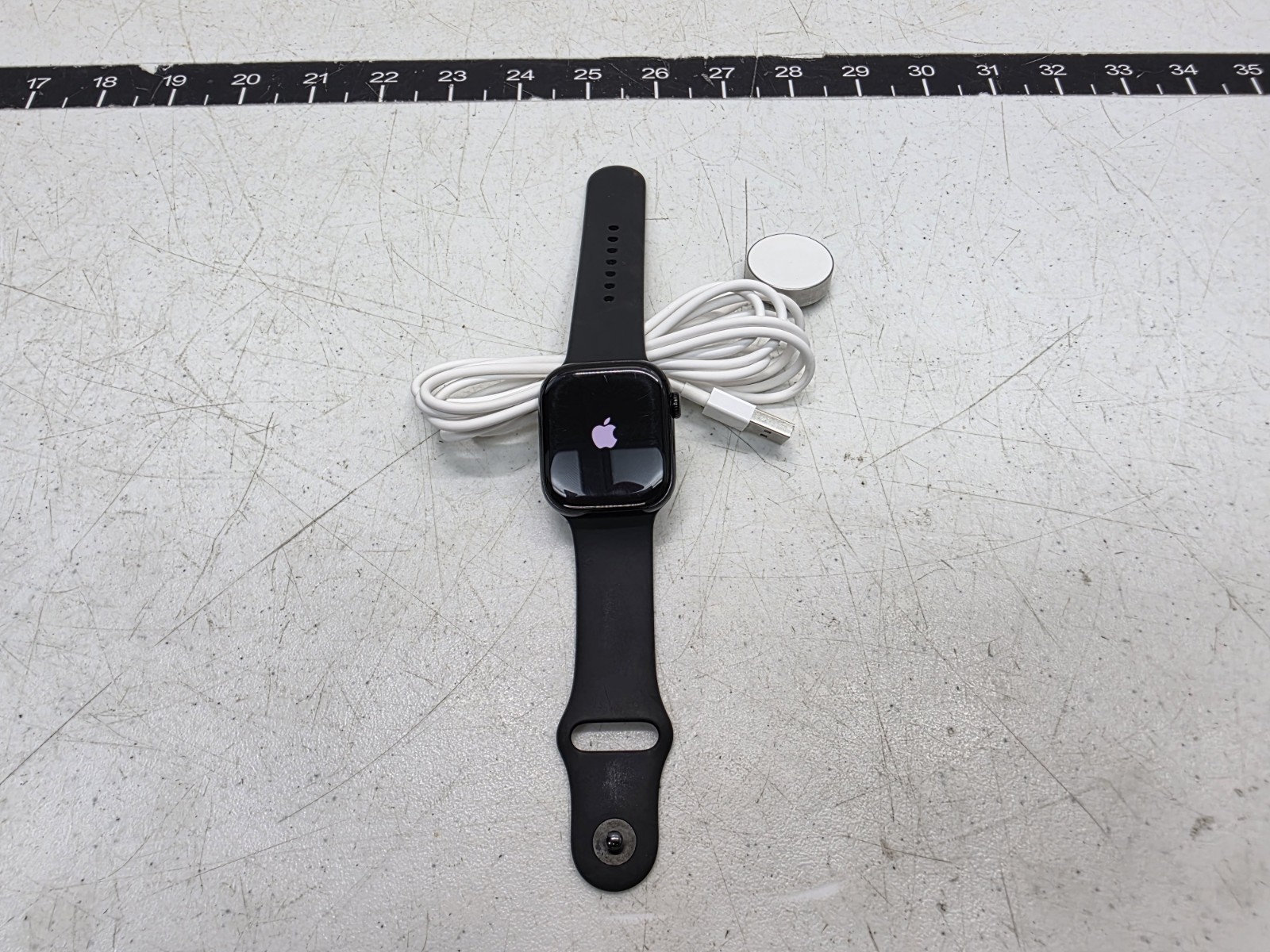 Apple Watch Series 10 Cellular 42mm Jet Black Aluminum – Black Sport Band