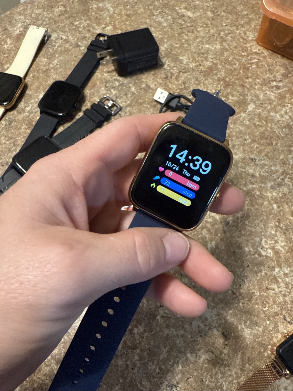 Lot of TESTED smart watches (unbranded)/unknown brand) Screens turn on