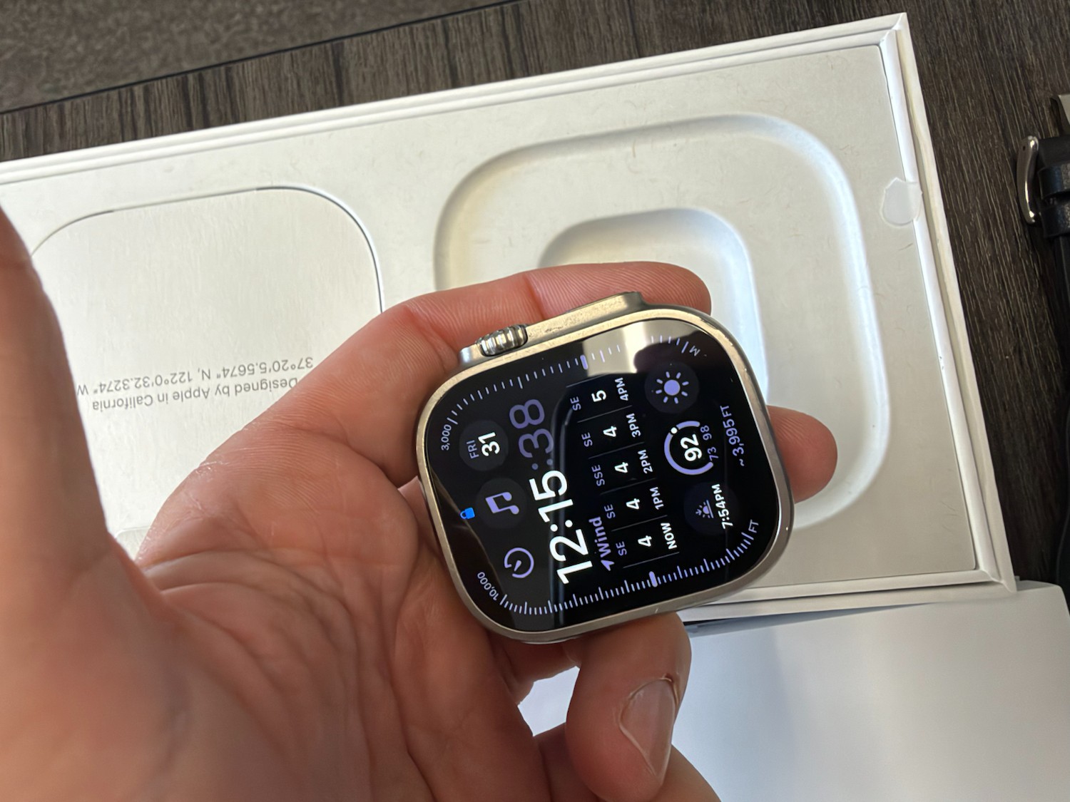 Apple Watch Ultra 2 (GPS + Cellular) 49mm Natural Titanium Excellent Condition