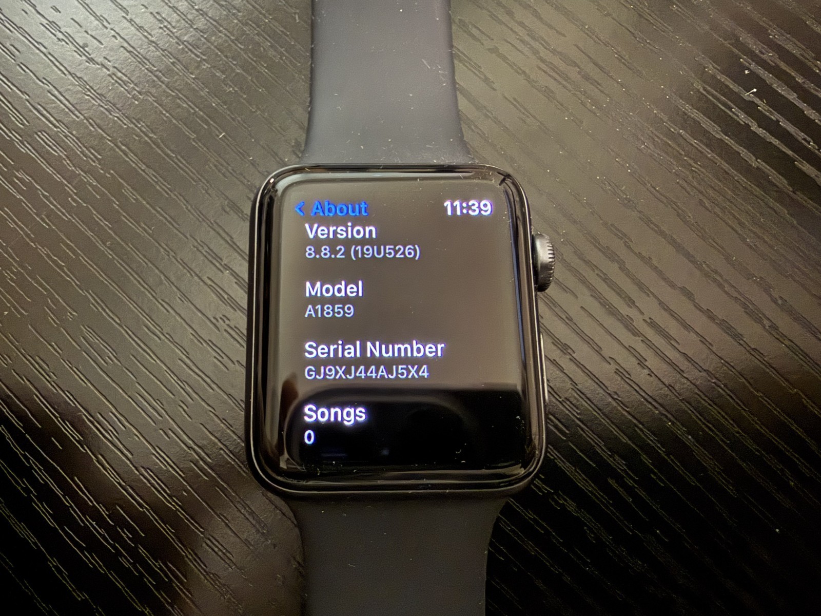 90% battery health – Apple Watch Series 3 42mm Space Gray Aluminum