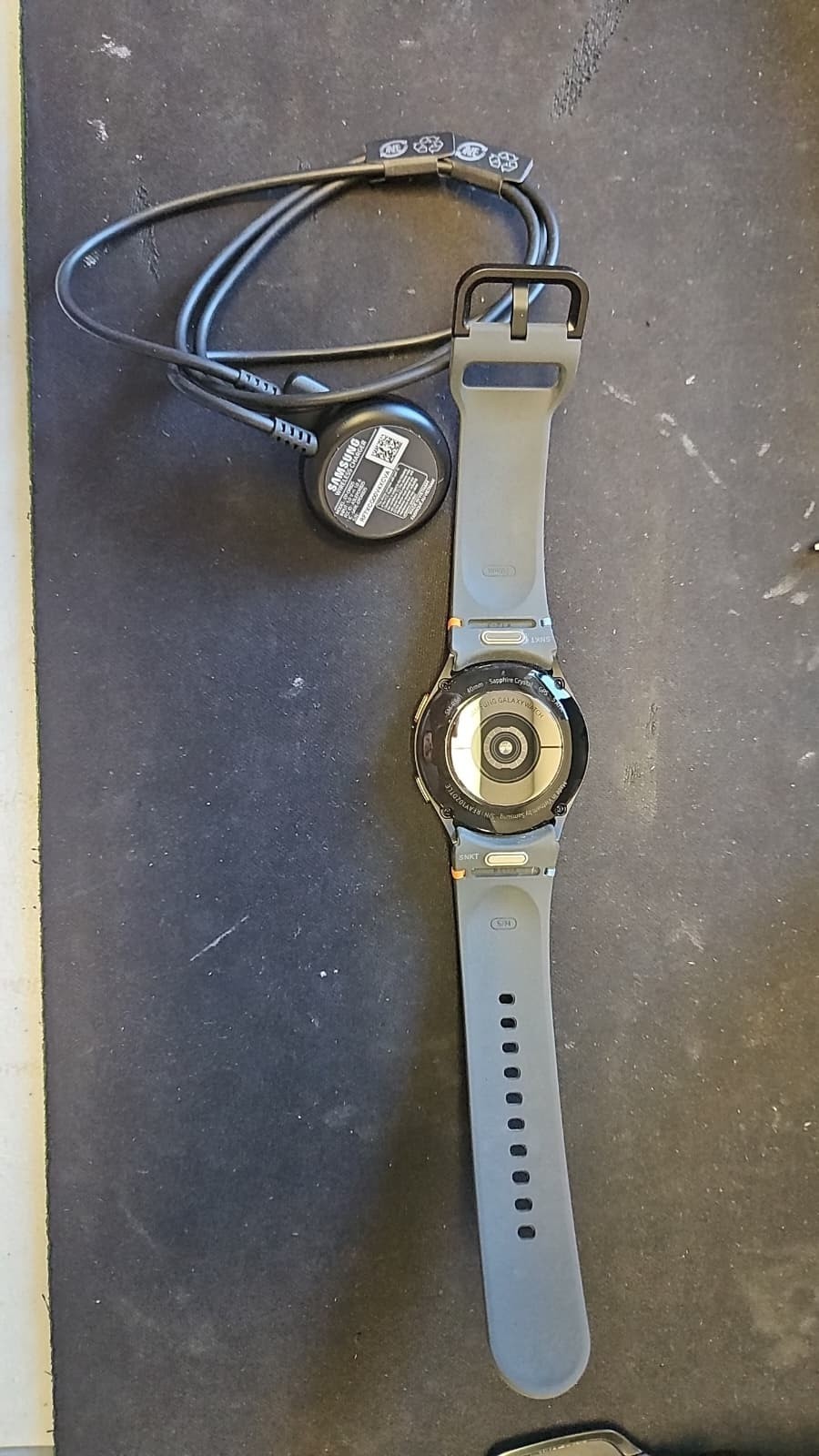 Samsung – Galaxy Watch FE 40MM – SM-R866U – Bluetooth + GPS Black (TESTED)