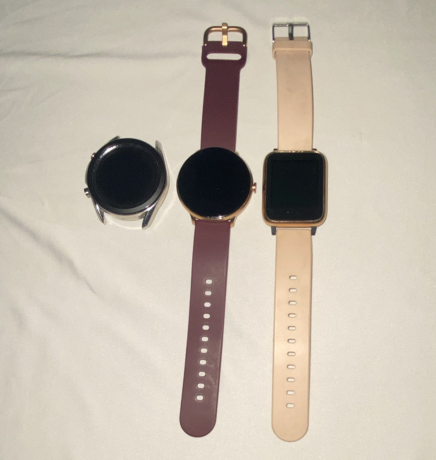 Lot of 3 Smart Watches Mixed Round & Square 40mm Heart Rate 4GB Unlocked