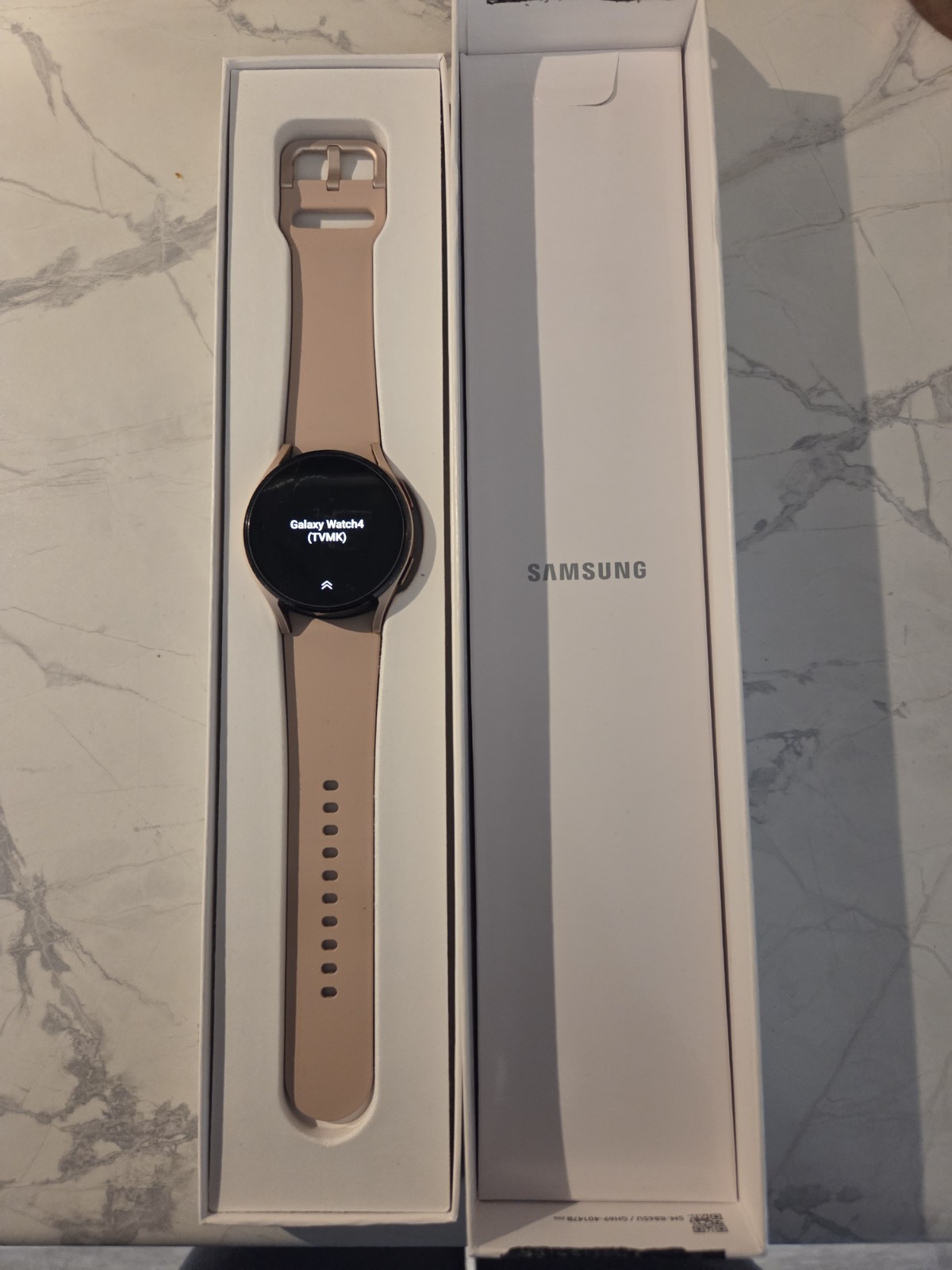 Samsung Galaxy Watch4 Smartwatches with Extra Bands – Verizon