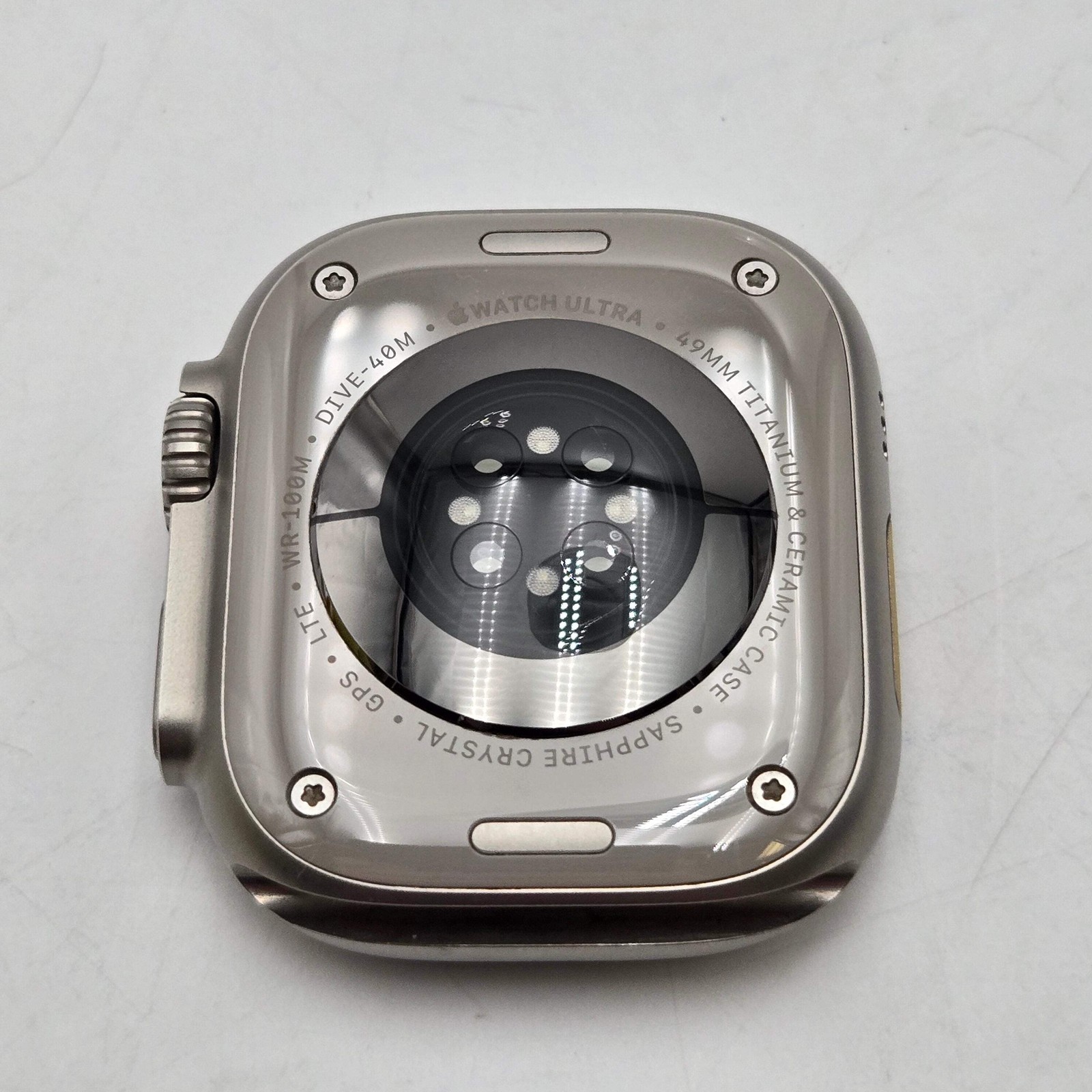 Apple Watch Ultra Unlocked A2622 49mm GPS + Cellular Natural Titanium BH 87%