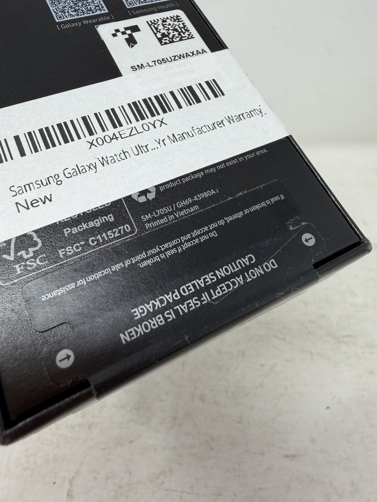 Samsung -Galaxy Watch Ultra Titanium White 47MM LTE 2025 (Sealed)