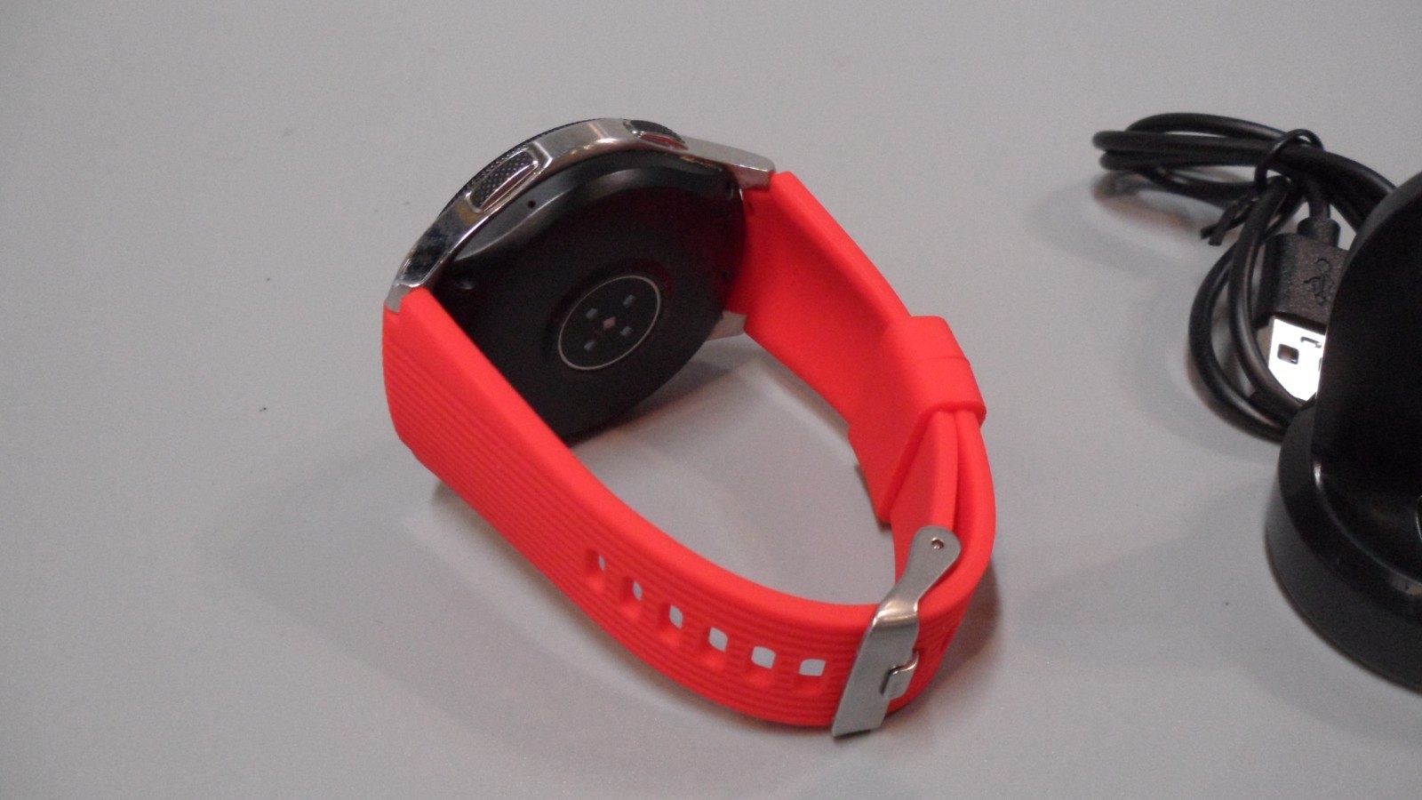 Samsung Galaxy Watch SM-R800 Smartwatch 46mm Stainless Steel – Silver/RED
