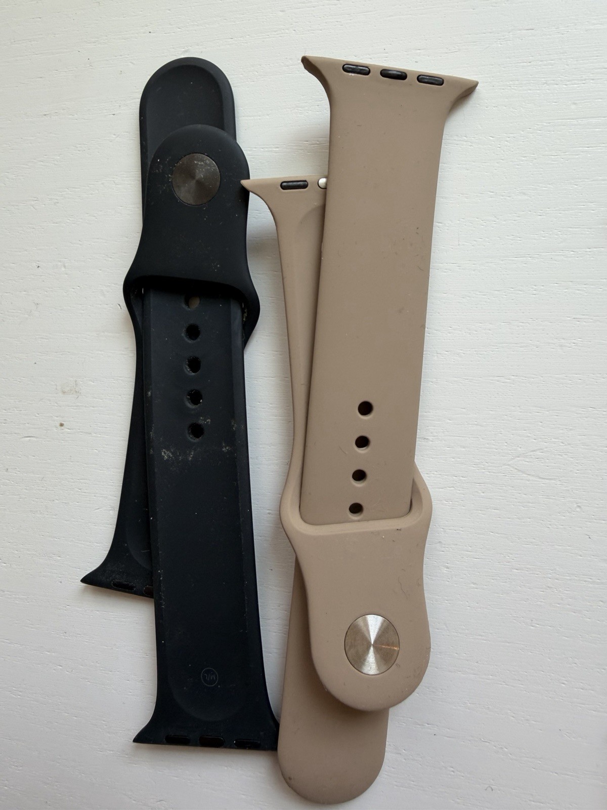 Apple Watch Series 3 – 42 MM Watch + 18 Mixed WristBands Assorted Lot Bundle