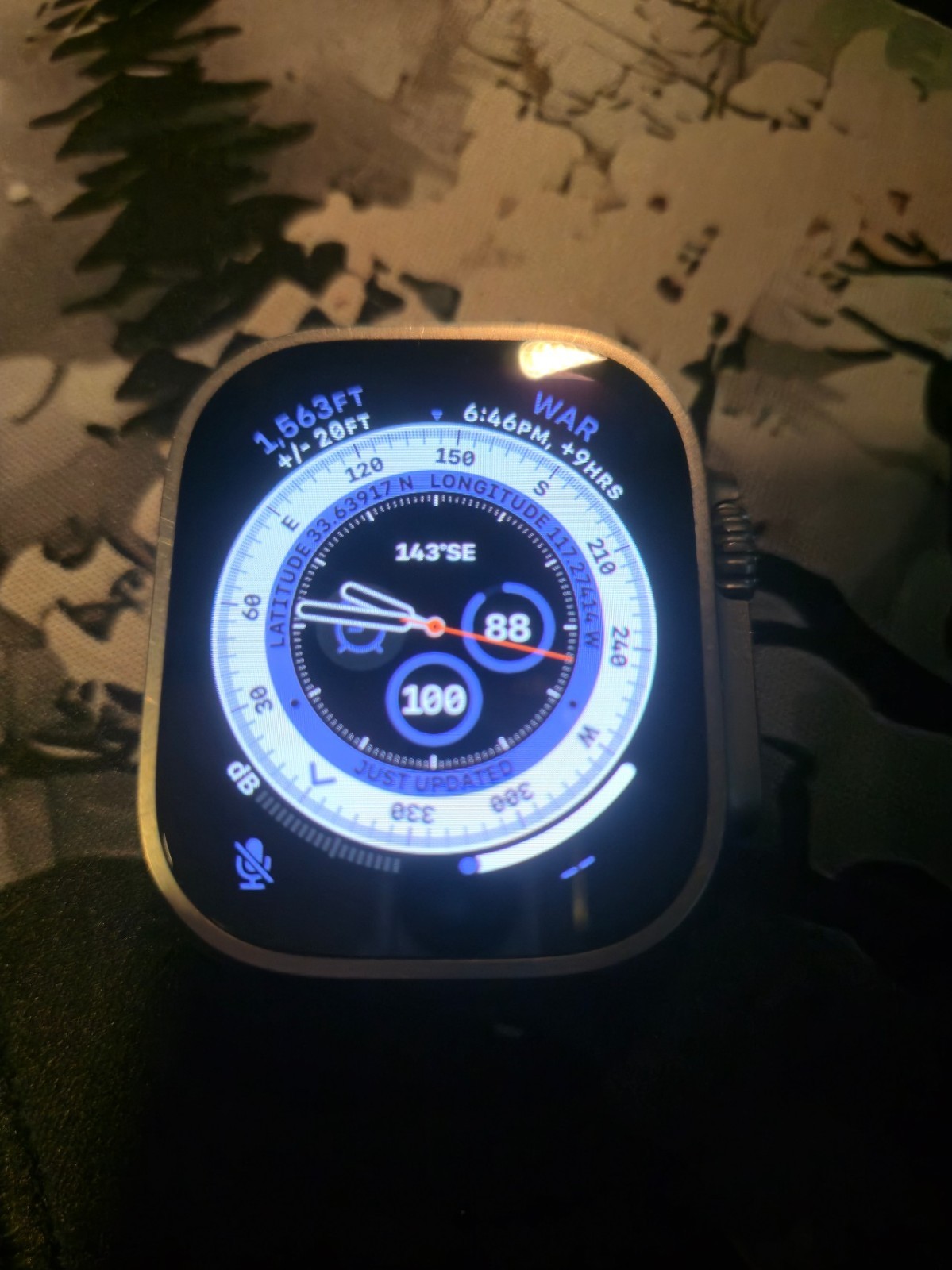 Apple Watch Ultra 1st Generation WIFI+Cellular GPS Great condition + Bands
