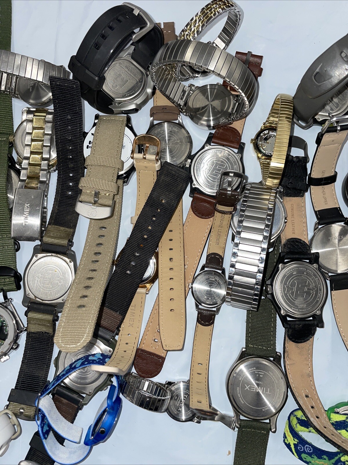 Wholesale lot of 50 Timex watches for parts repairs sold as is untested LAN46
