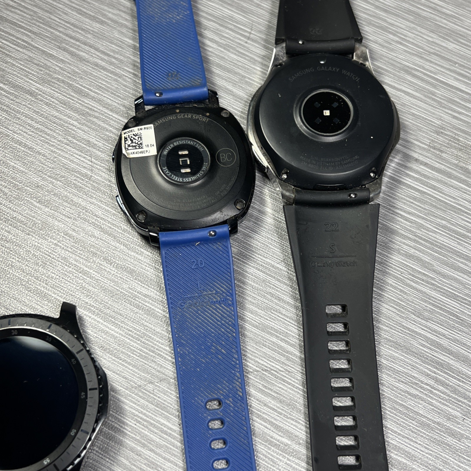 Lot Of 3 – Samsung Smartwatches – SM-R600, SM-R760, SM-R800