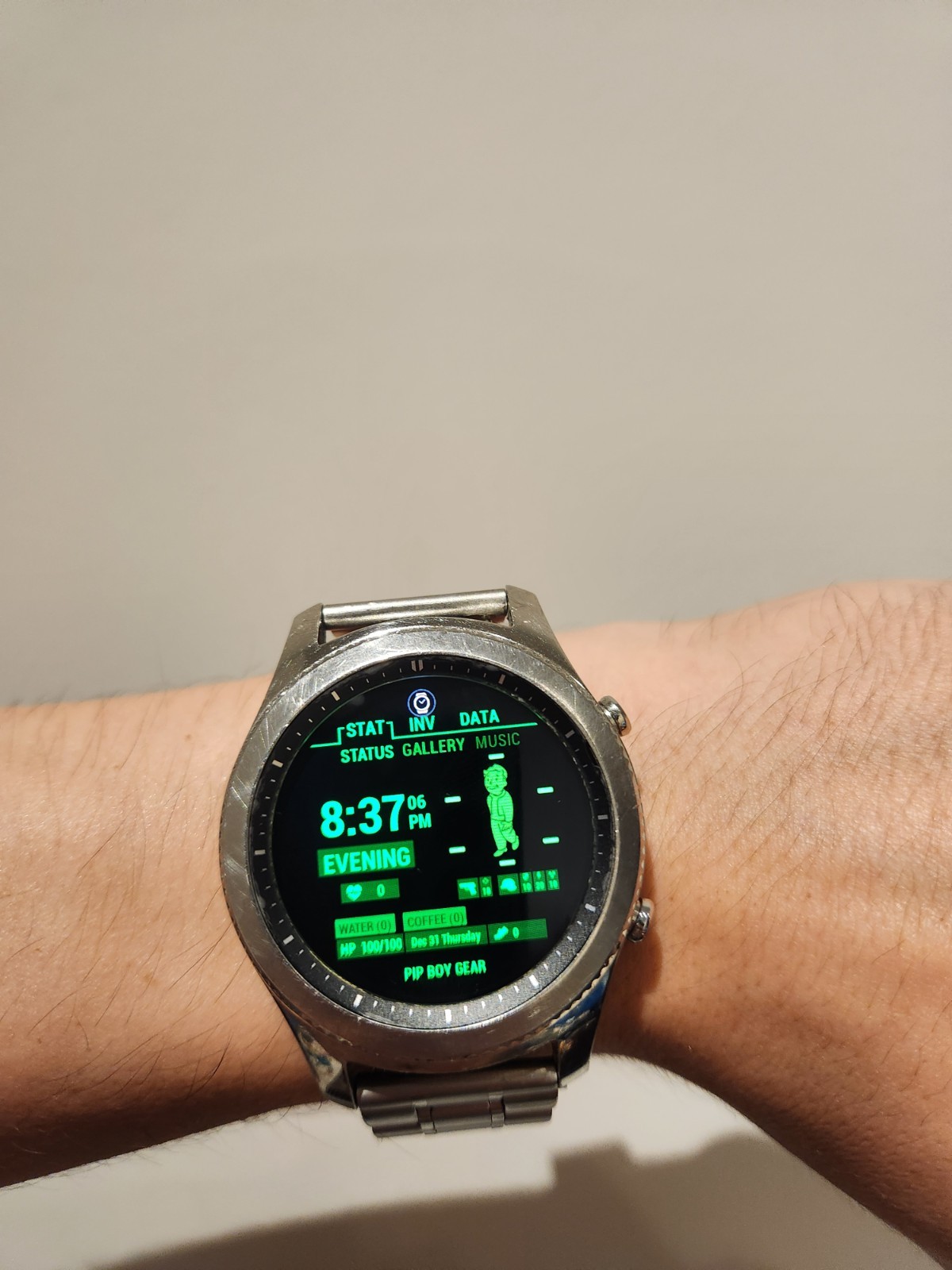 Samsung Gear S3 Classic with aftermarket stainless steel watch band