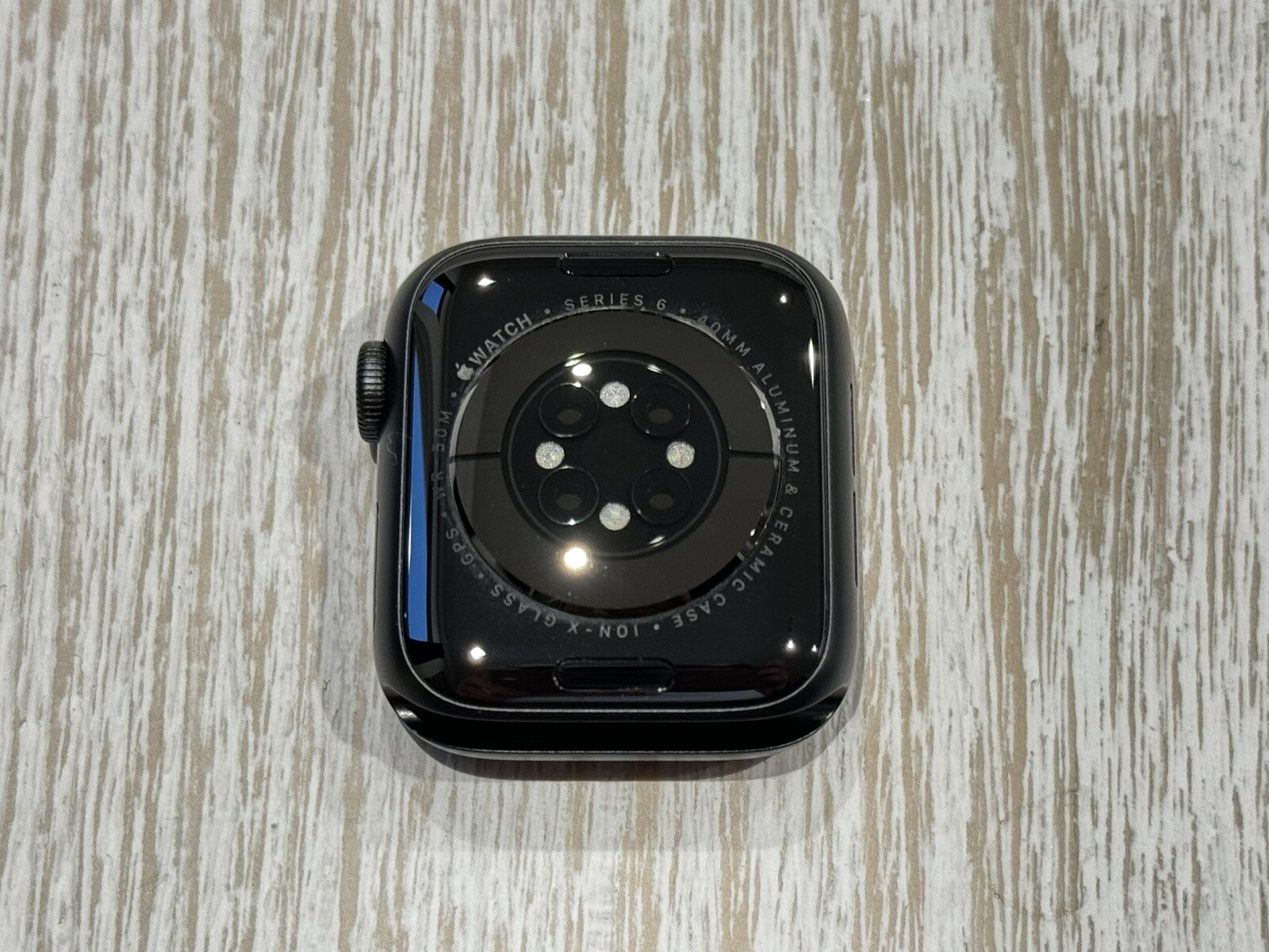 Apple Watch Series 6 40mm – Black – 3 Watch Bands – Fair Condition