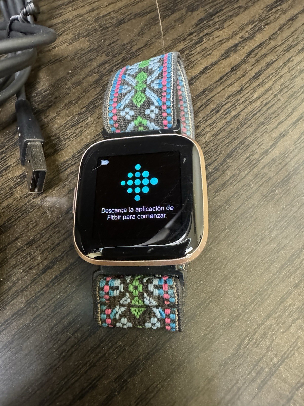 Fitbit Versa 2 – Health & Fitness Smart Watch Copper Rose / Pink Band FB507