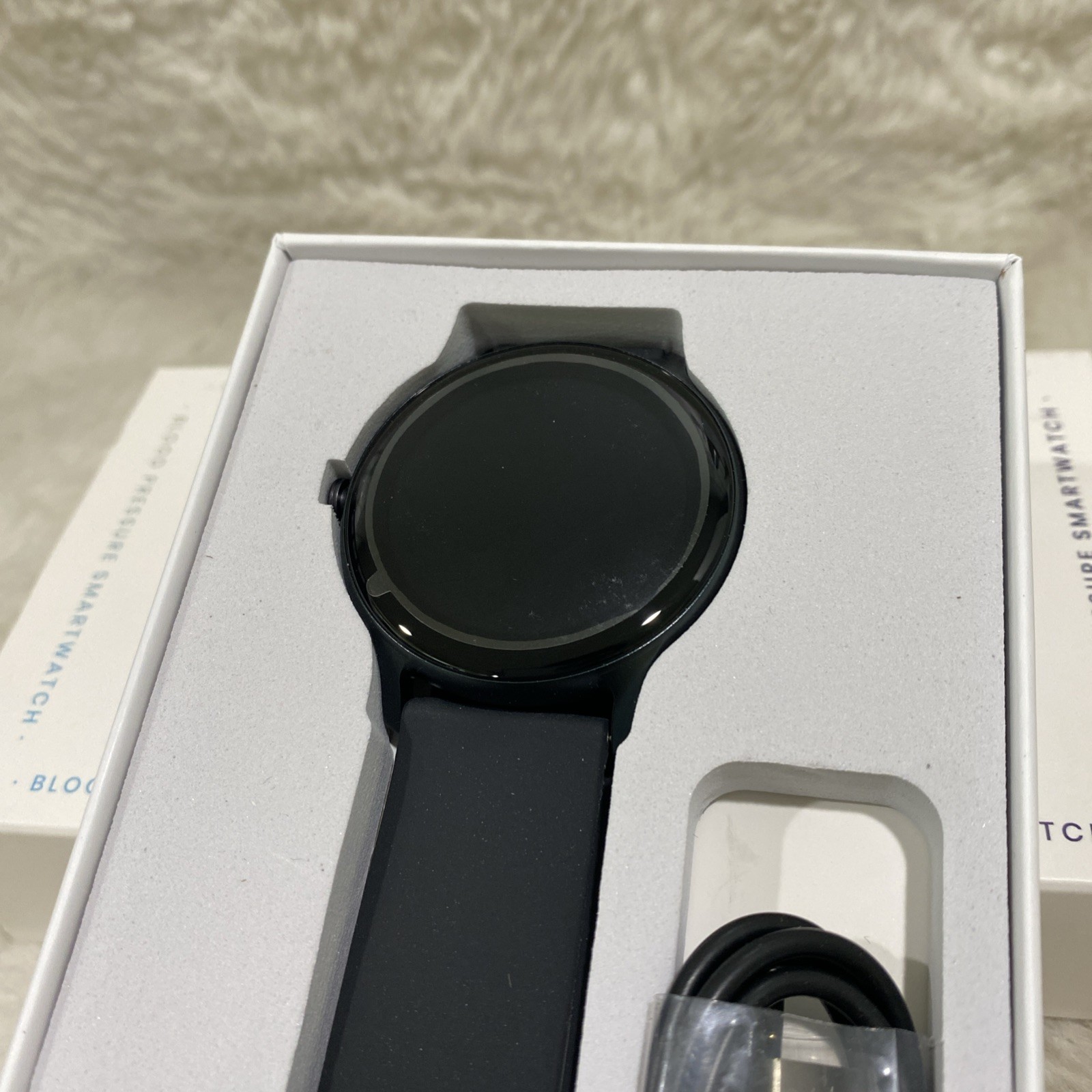 Yussa Blood Pressure Monitor Activity Tracker Smartwatch Waterproof Unisex Black