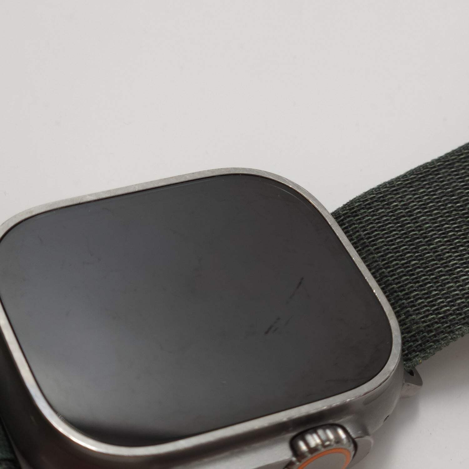 Unlocked Apple Watch Ultra 49MM Natural Titanium Green/Gray Trail Loop A2622