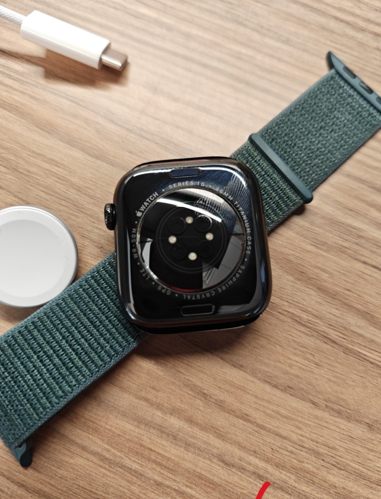 Apple Watch Series 10 (GPS+LTE) 46MM Slate Titanium Case Slate Milanese Loop