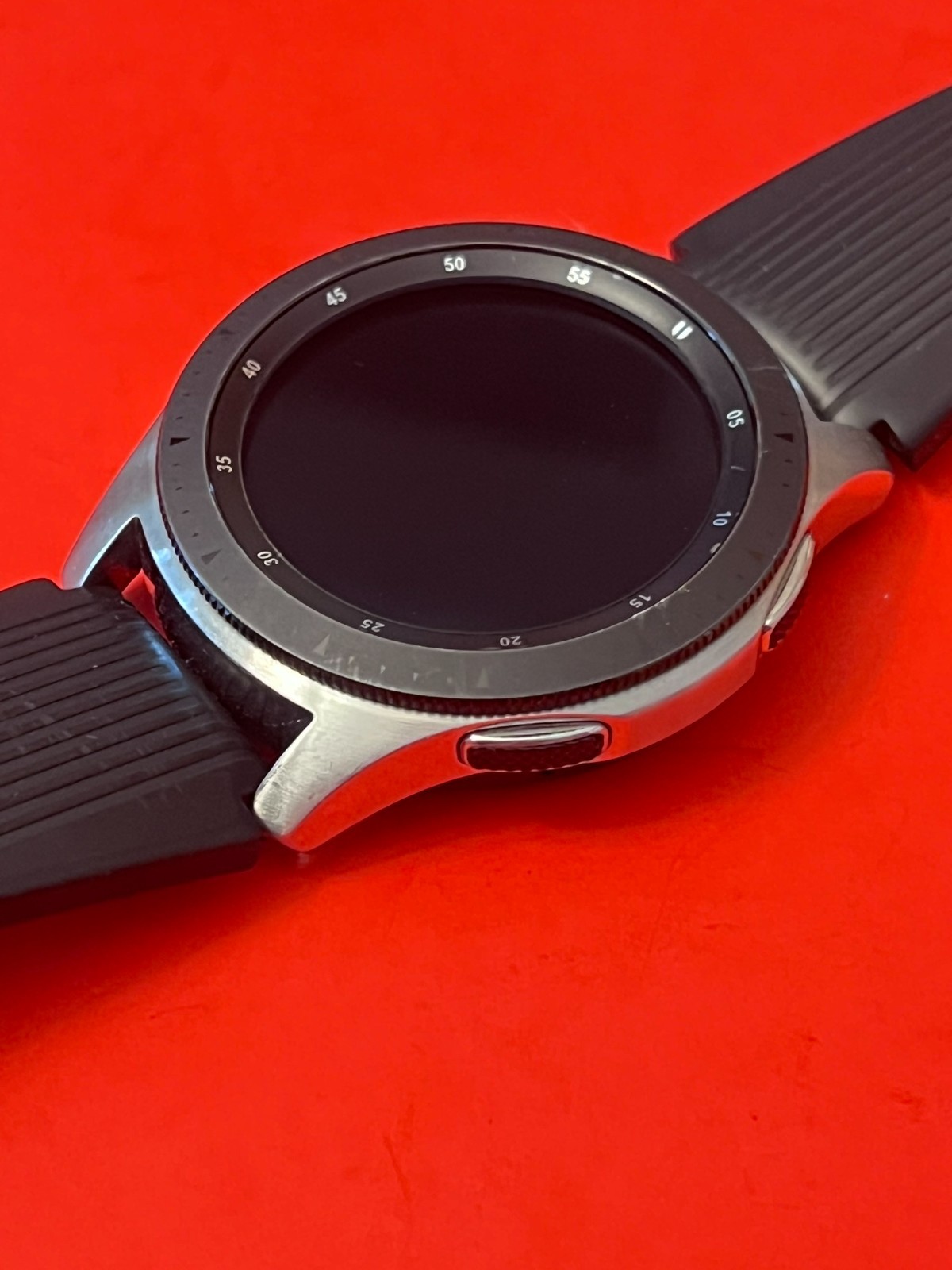 Samsung Galaxy Watch 46MM Silver SM-R800 Smartwatch Bluetooth-Great Condition