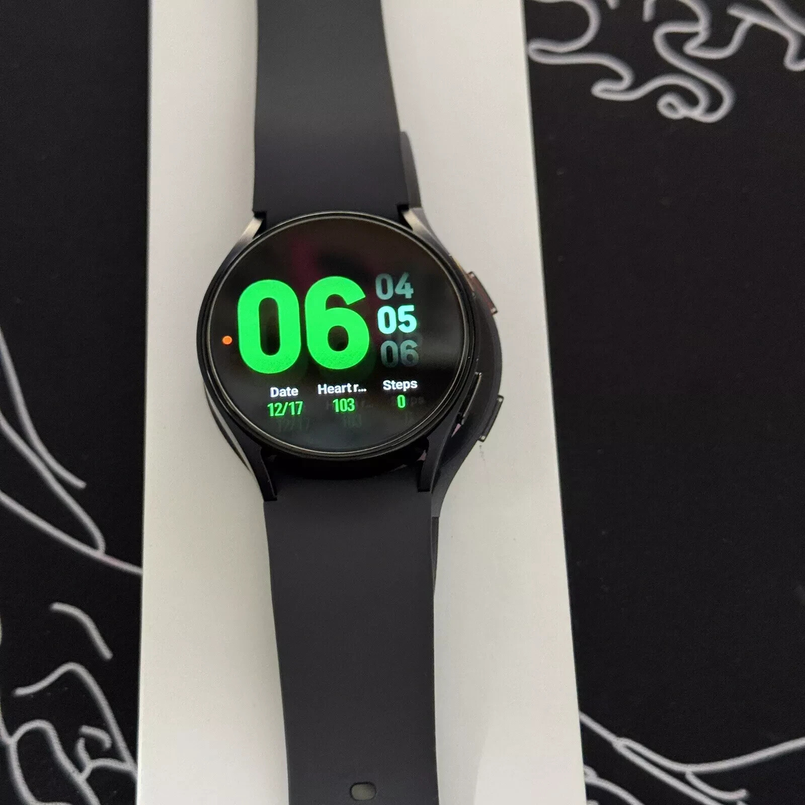 Samsung Galaxy Watch6 Bluetooth Unlocked Aluminum SM-R930 – New Factory Sealed