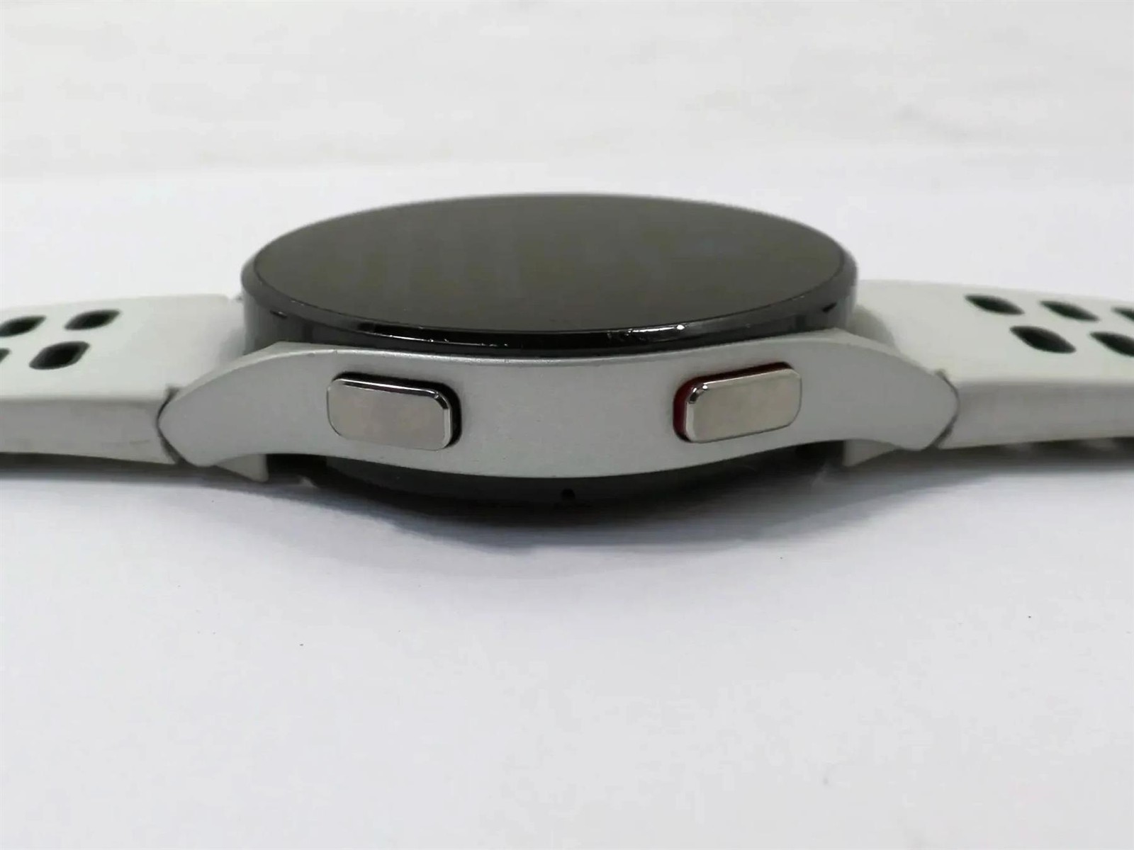 Samsung Galaxy Watch 4 SM-R860 GPS 40mm Aluminum Case – Silver
