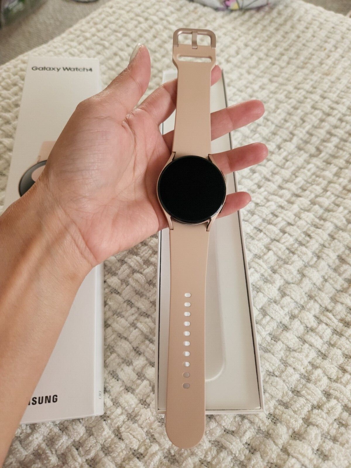 Samsung Galaxy Watch4 SM-R860 40mm Aluminum Case with Sport Band – Pink Gold…