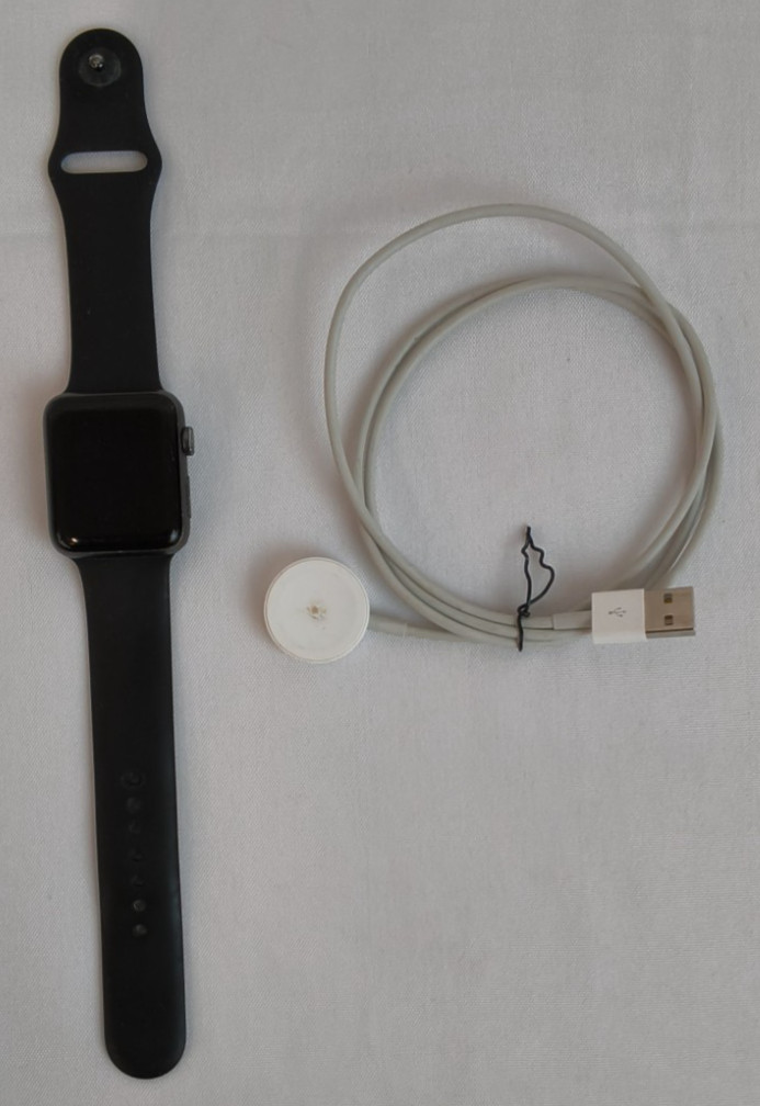Apple Watch Series 3 42mm GPS + WiFi + Bluetooth Grey Black Band #W5311