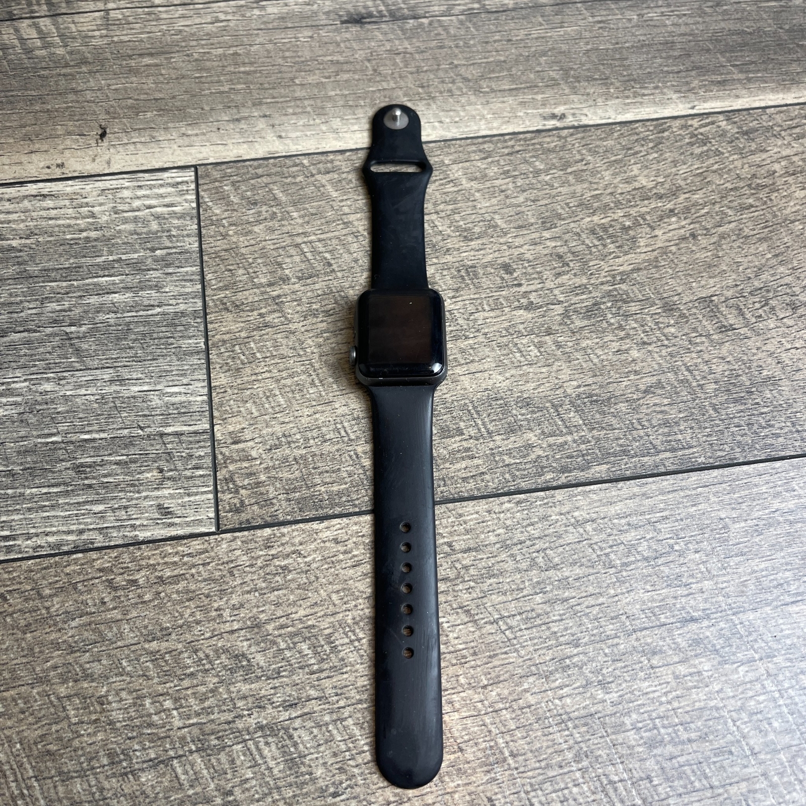 Apple Watch Series 2 GPS Smartwatch Black Strap 38mm 1.5″ Display Aluminum Case