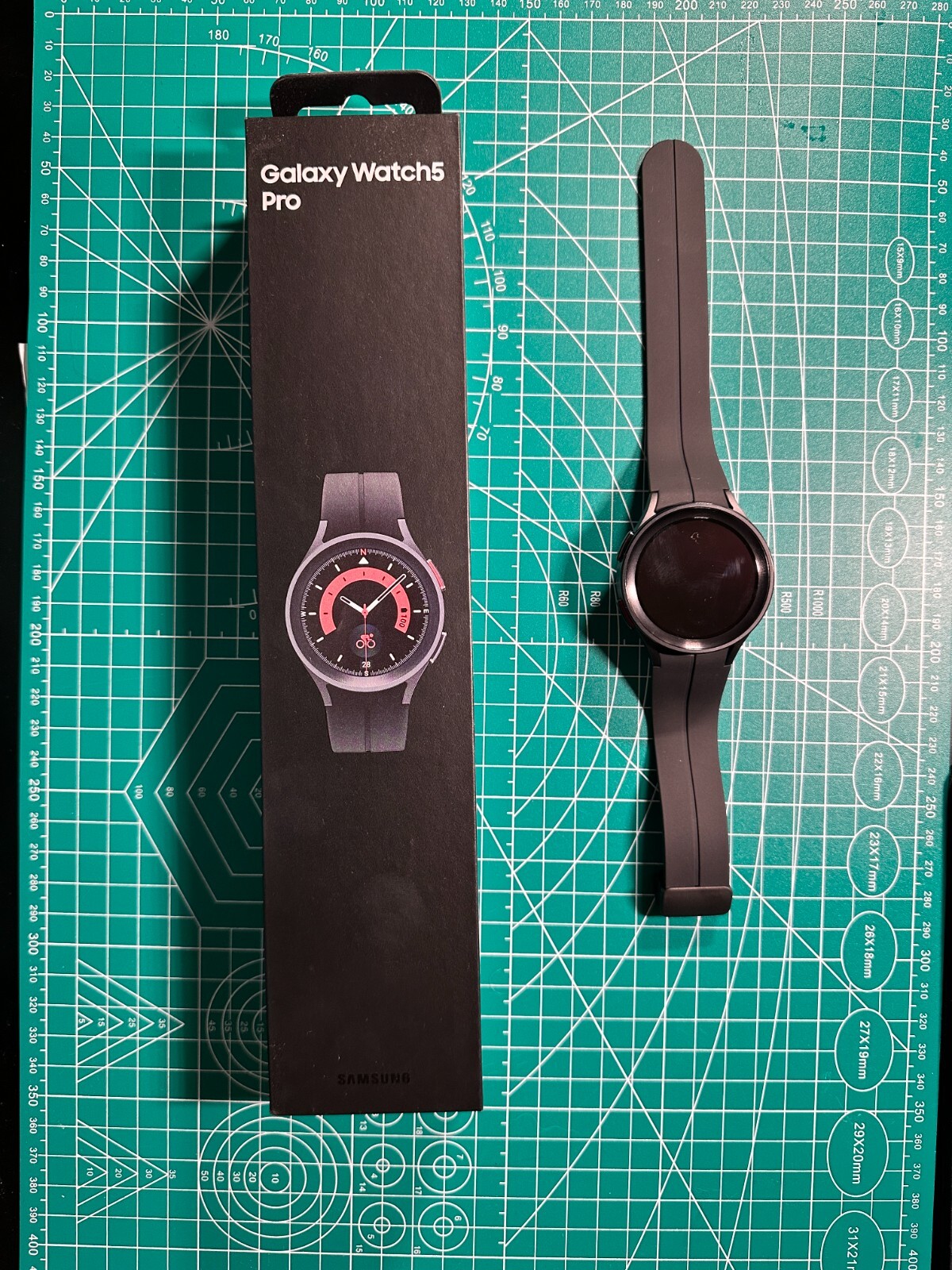 Samsung Galaxy Watch5 Pro 45mm SM-R925U – Never Used – WiFi – GPS – LTE – 5ATM